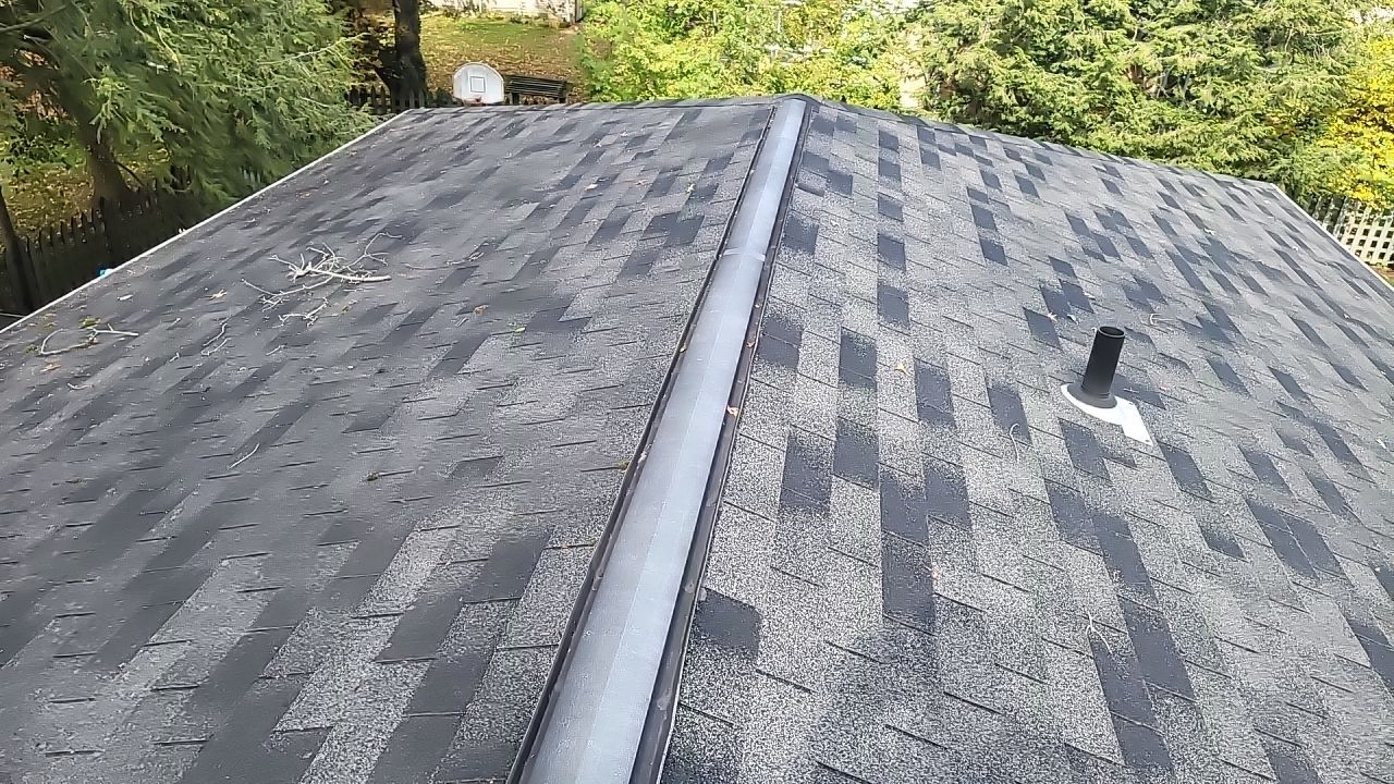 ATLAS PINNACLE COLOR: SCOTCHGARD BLACK SHADOW DRIP EDGE: WHITE by Eagle Eye Roofing