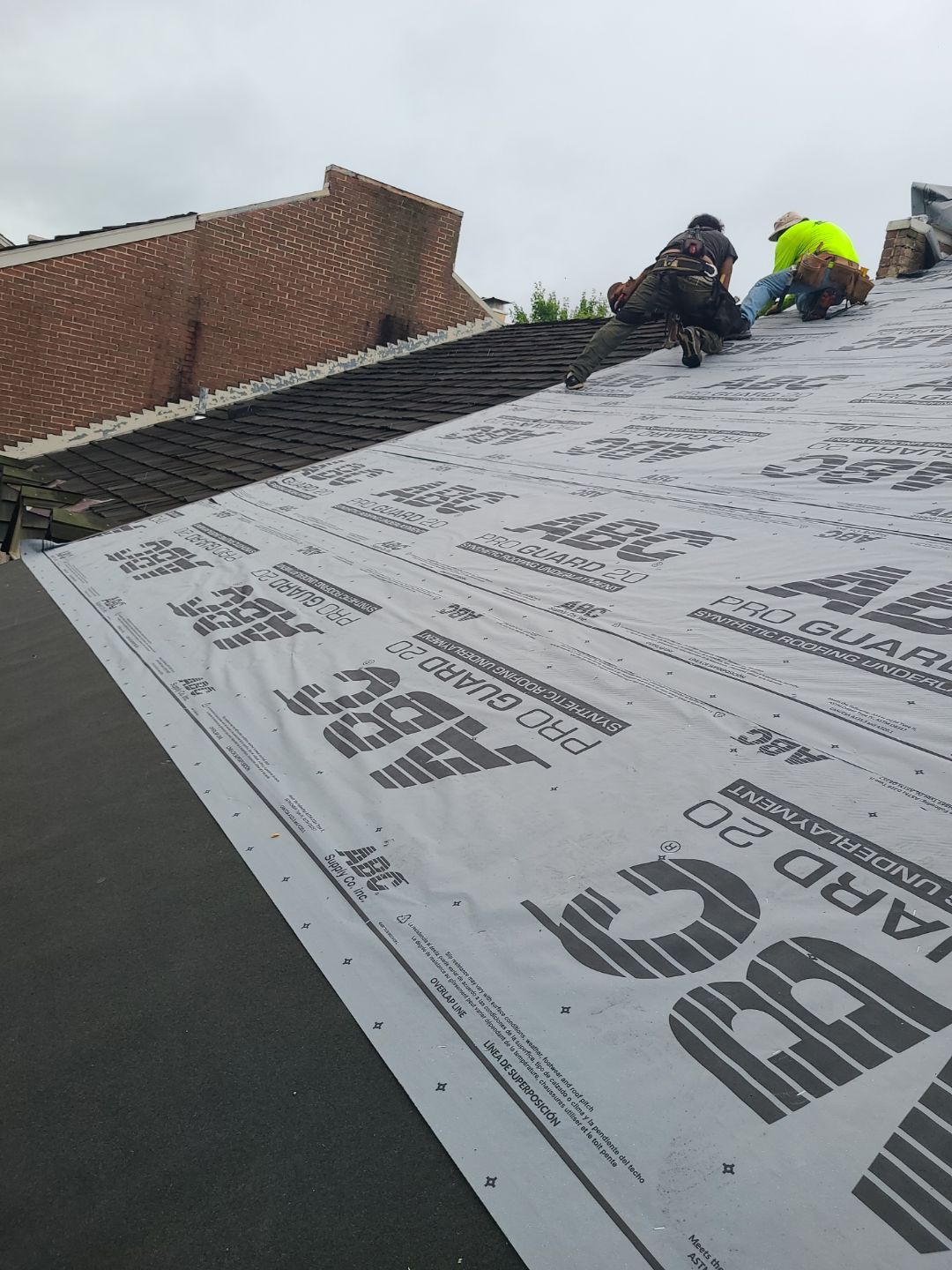 Arlington: Residential Roof Replacement with Perfection CCA-Treated Cedar Shakes by RM Banning, Inc.