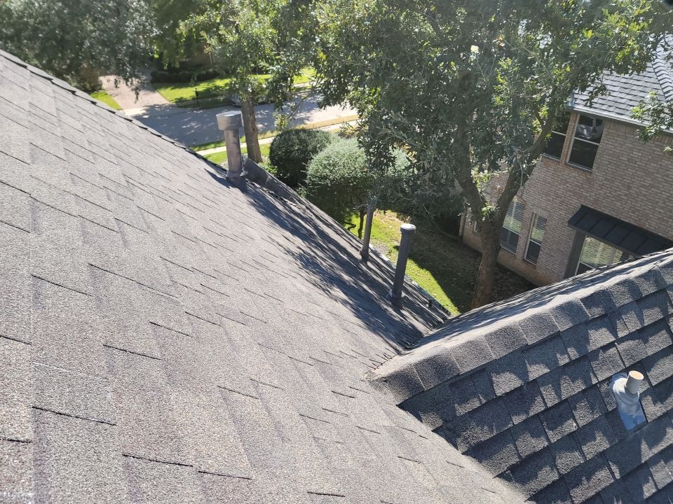 Insurance Claim Roof and Gutters using Owens Corning - Duration- Estate Gray -New Gutters - Exterior paint by Tex-Line Roofing