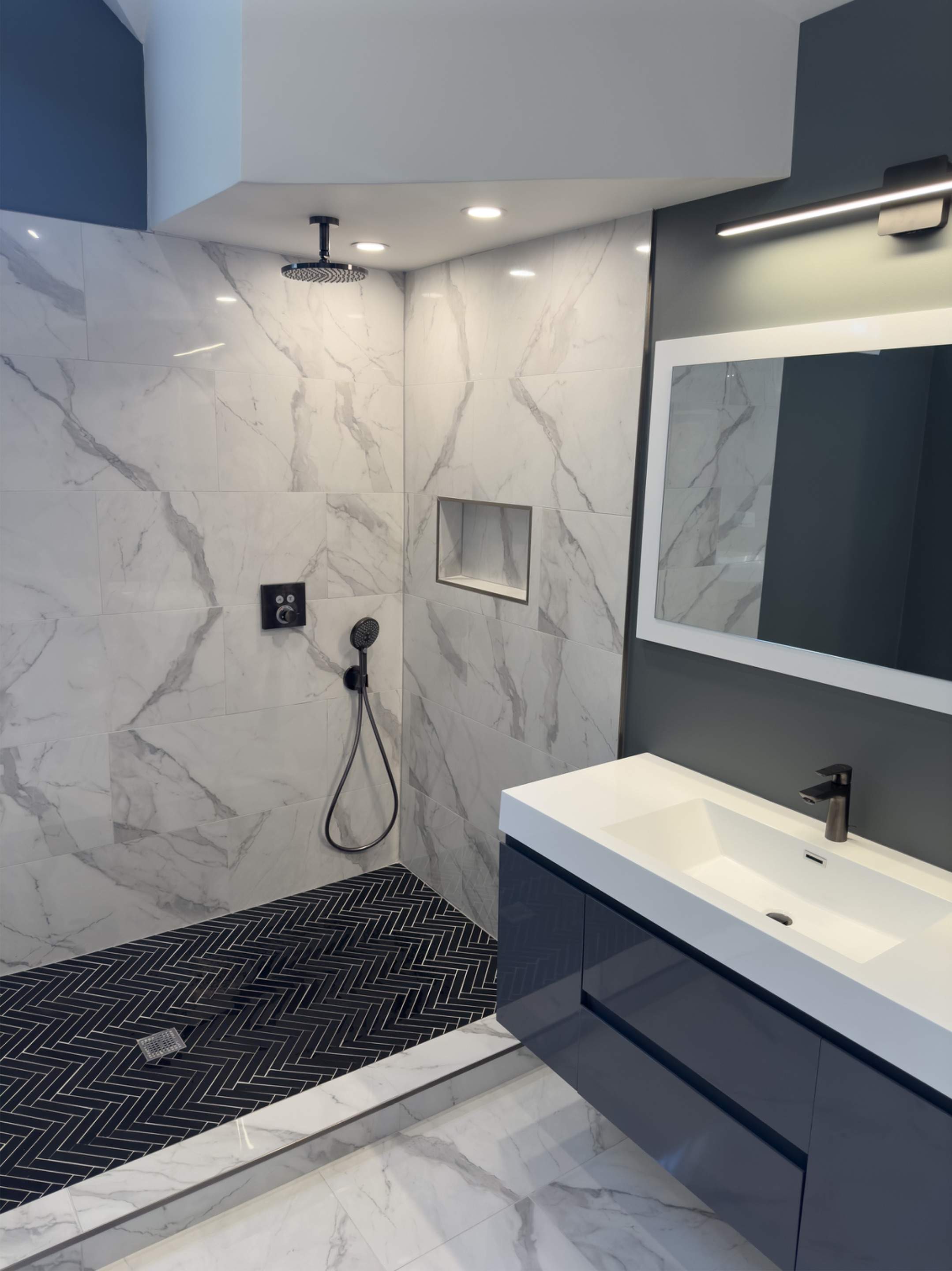 Master bathroom full remodel by Prudencio