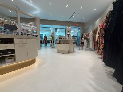 Luli Fama - Dadeland Mall