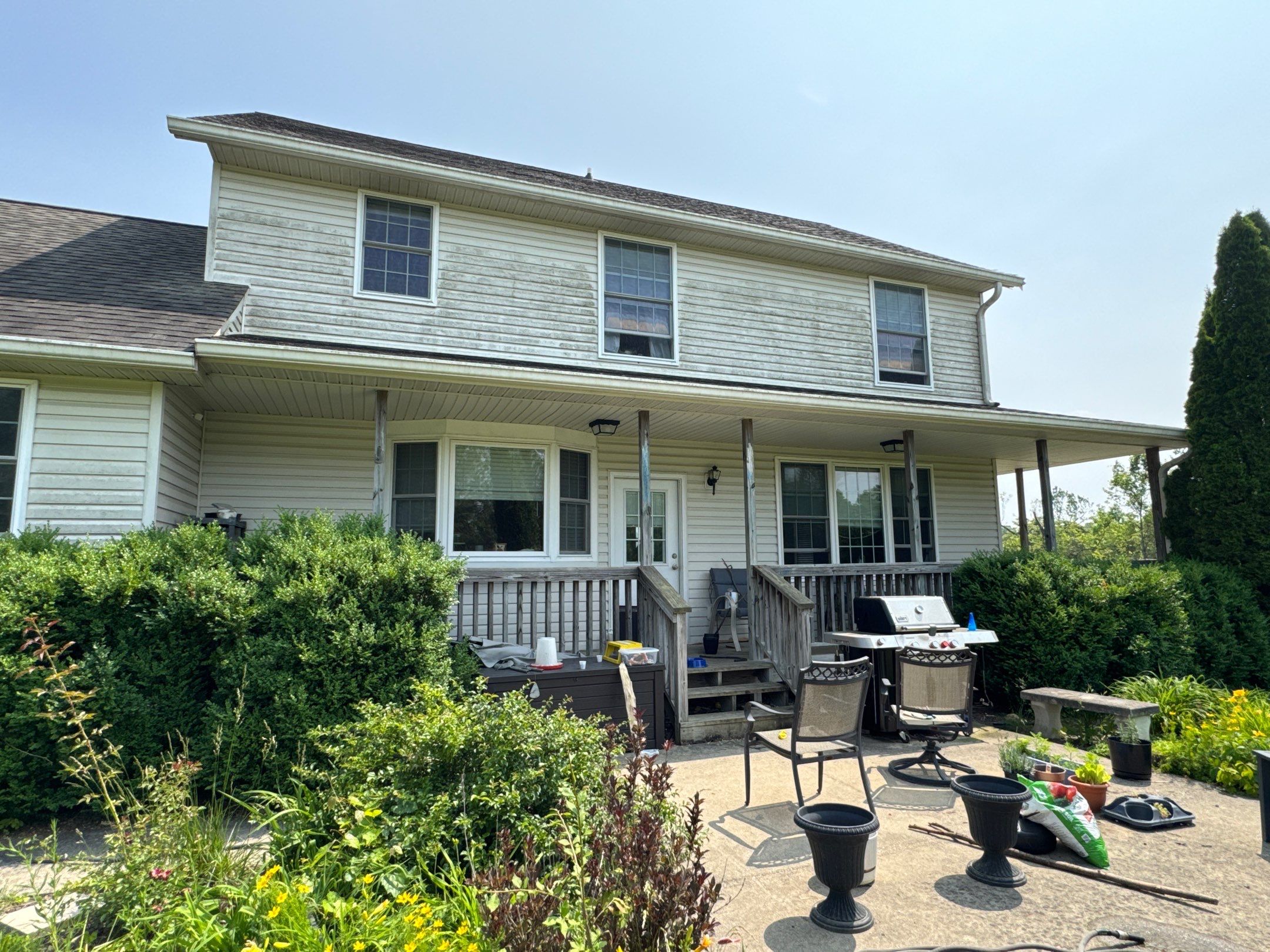 Exterior & Window Installation using CertainTeed Mainstreet & ViWinTech Windows by Koontz Construction