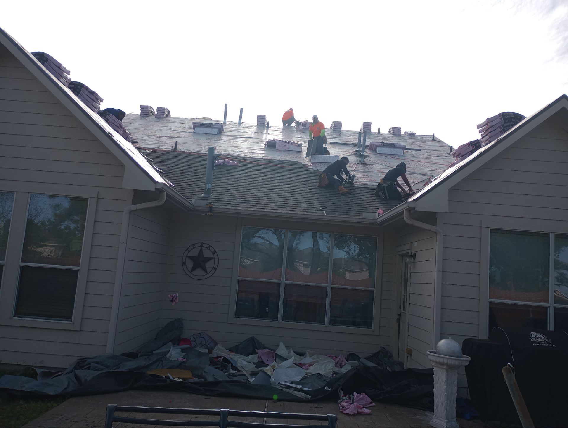 Residential Roofing Installation using Owen's Corning Duration (Lifetime) Shingles by Roof Repair Company
