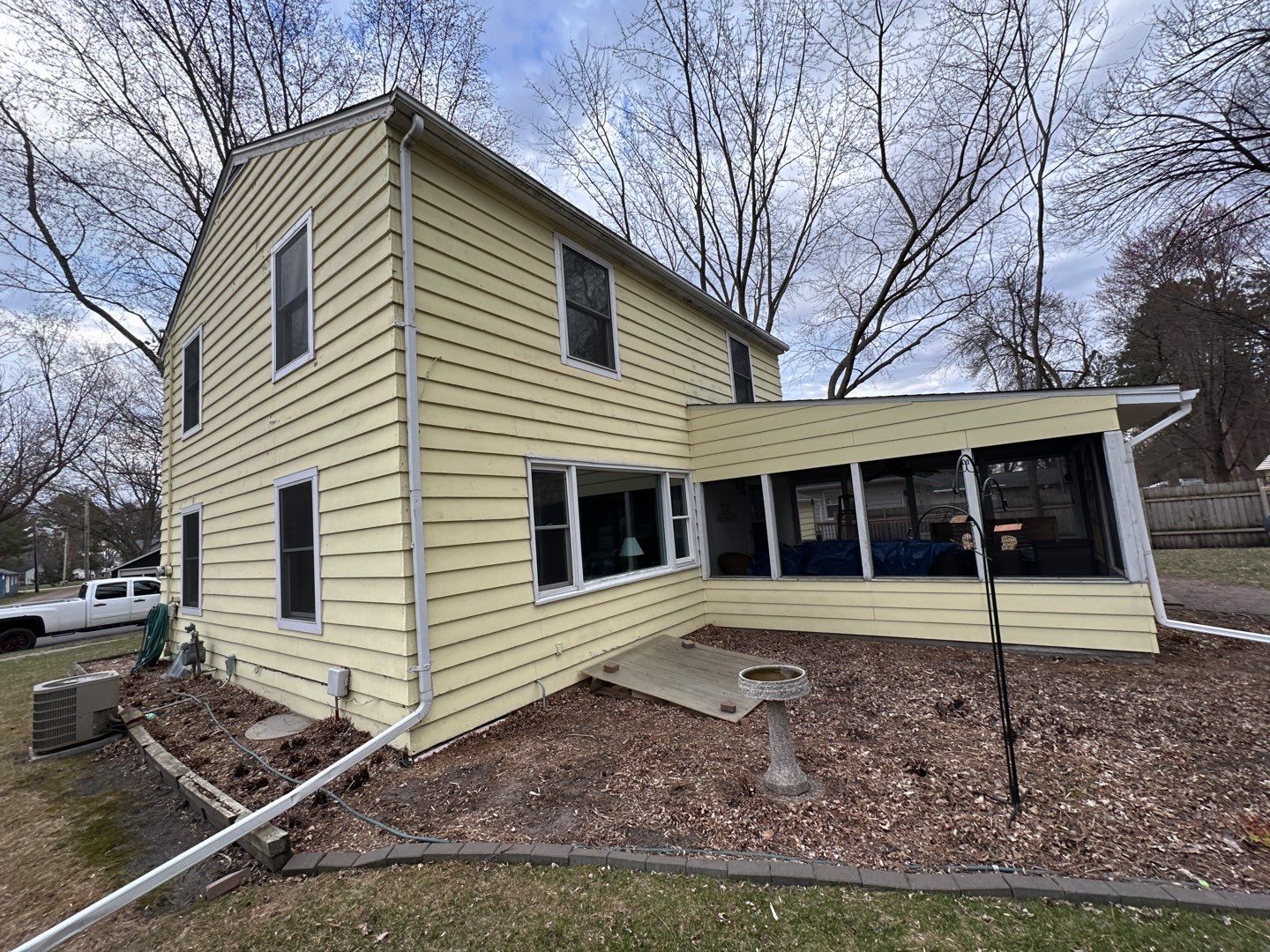 Siding replacement. Isanti Mn by Koska construction llc