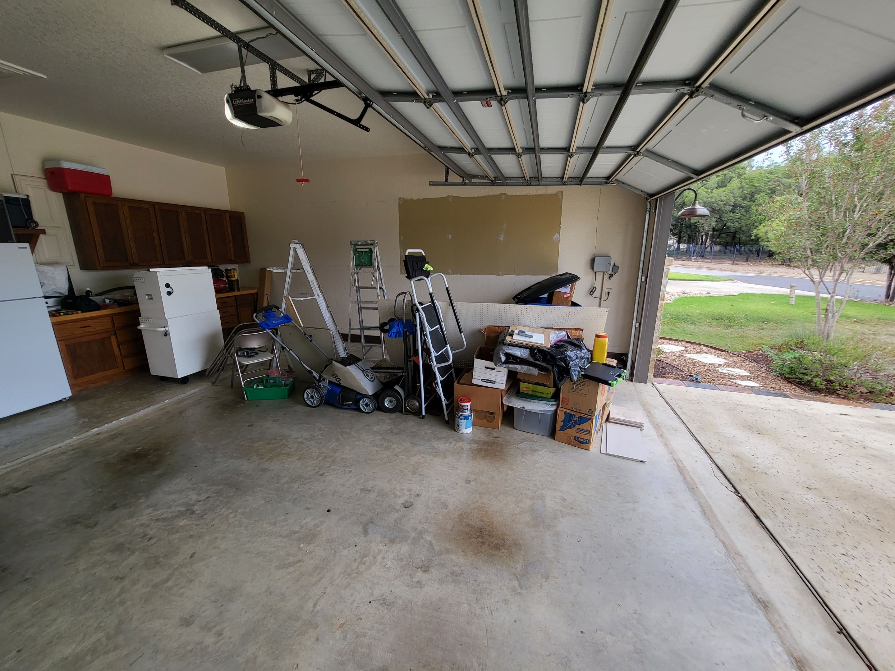 Newcombe Country Club, New Braunfels  by TORO Garage Co
