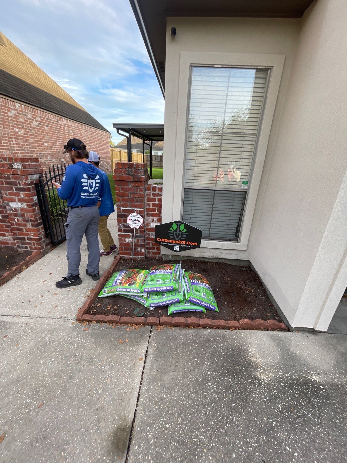 DEMO / PREP / INSTALL / TRIM / MULCH INSTALL by CutScape, LLC.