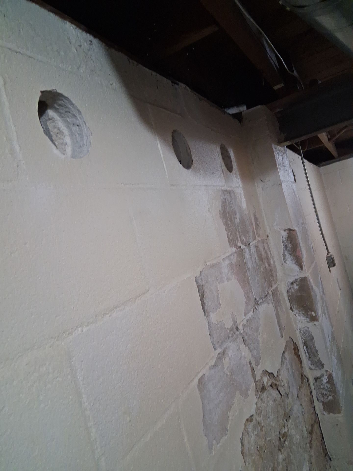 Wall Reinforcements and Repair by Toledo Basement Repair