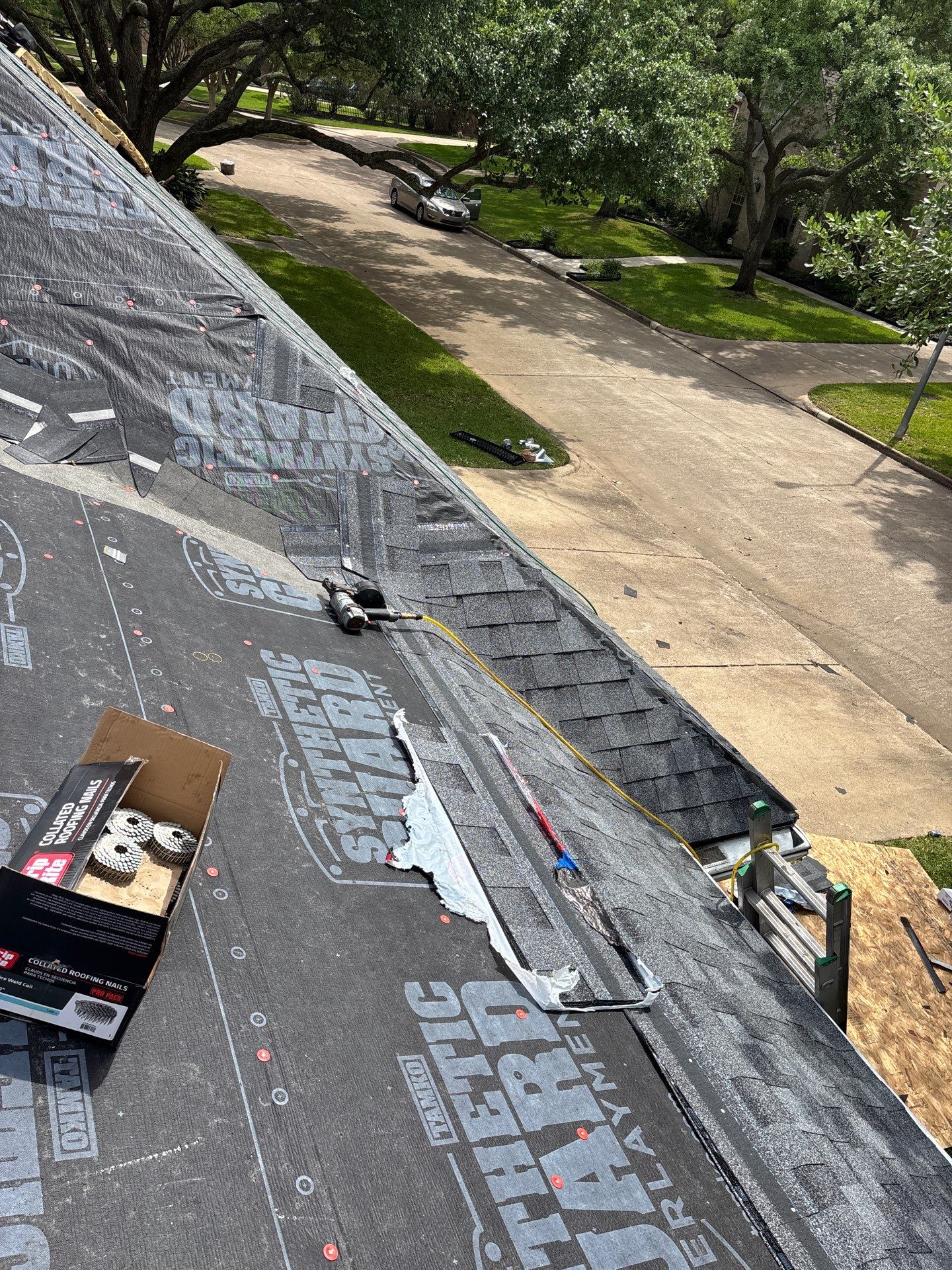 Roof Replacement Houston by Roof Repair Company
