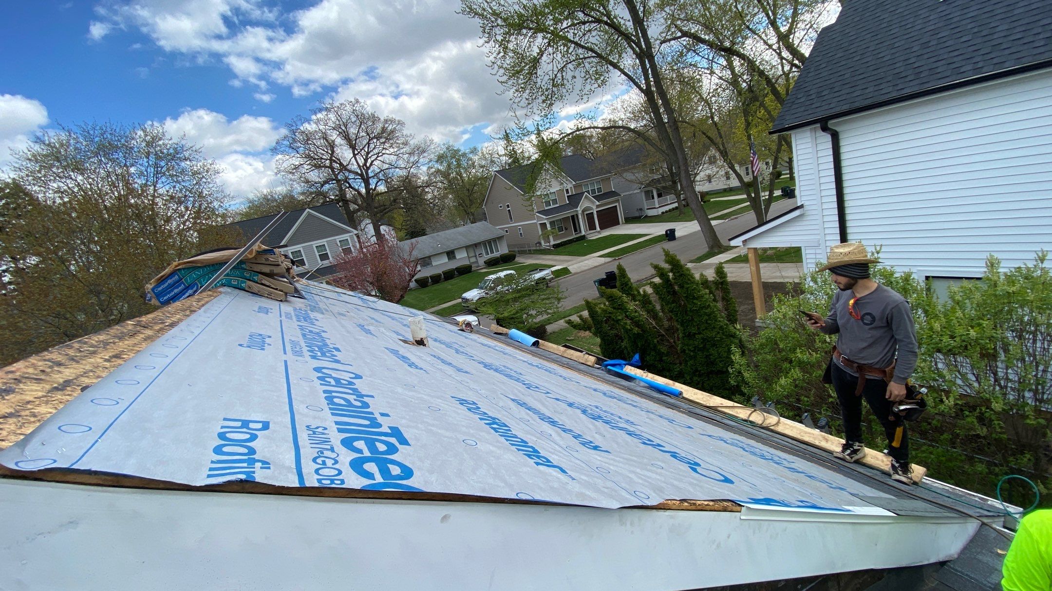 Roof Replacement using CertainTeed Landmark by 180 Contractors
