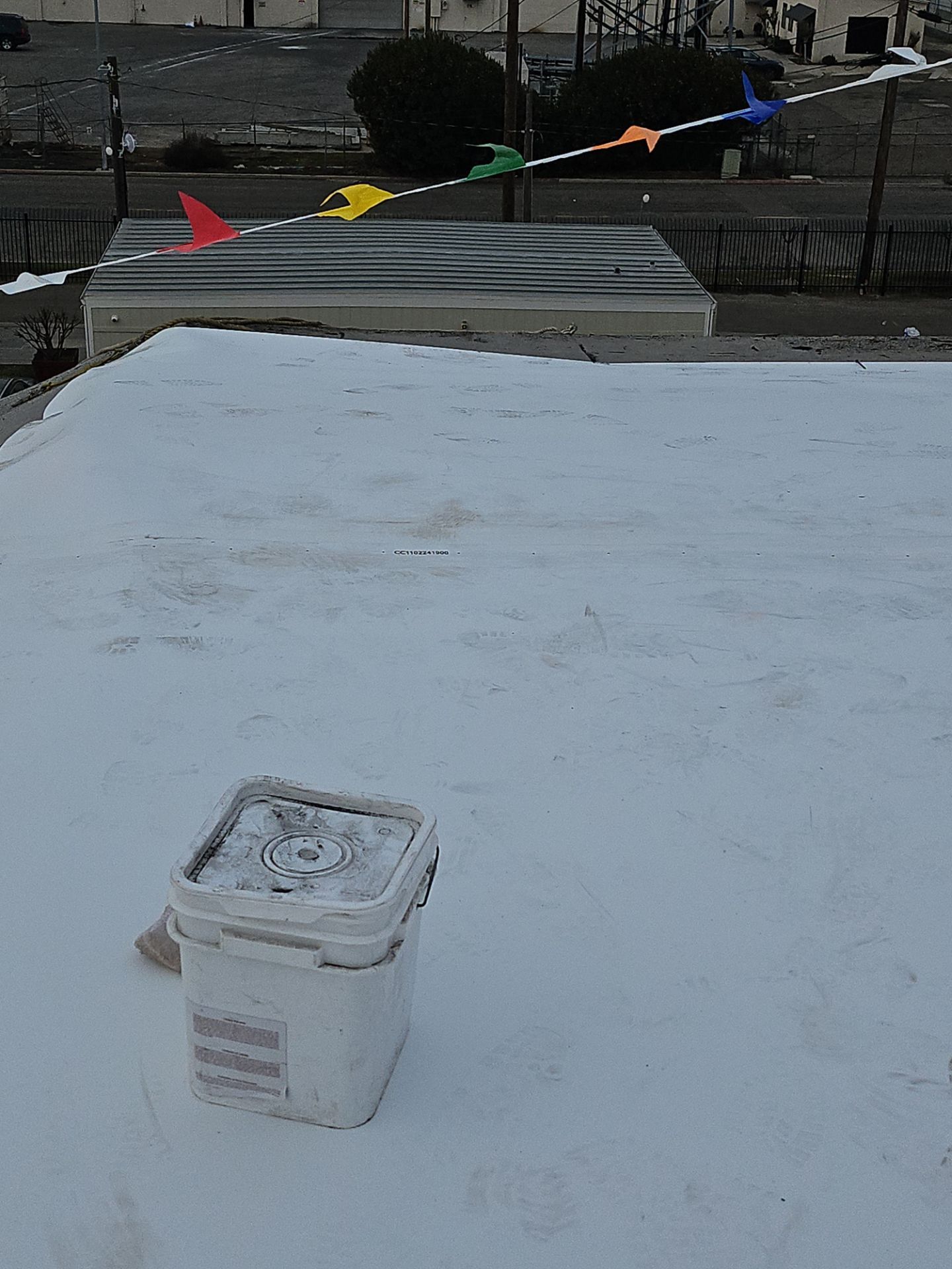 TPO single-ply roofing system using GAF Single-ply TPO 60 mil with 1.5 inch ISO board insulation by Straight Edge Roofing Inc