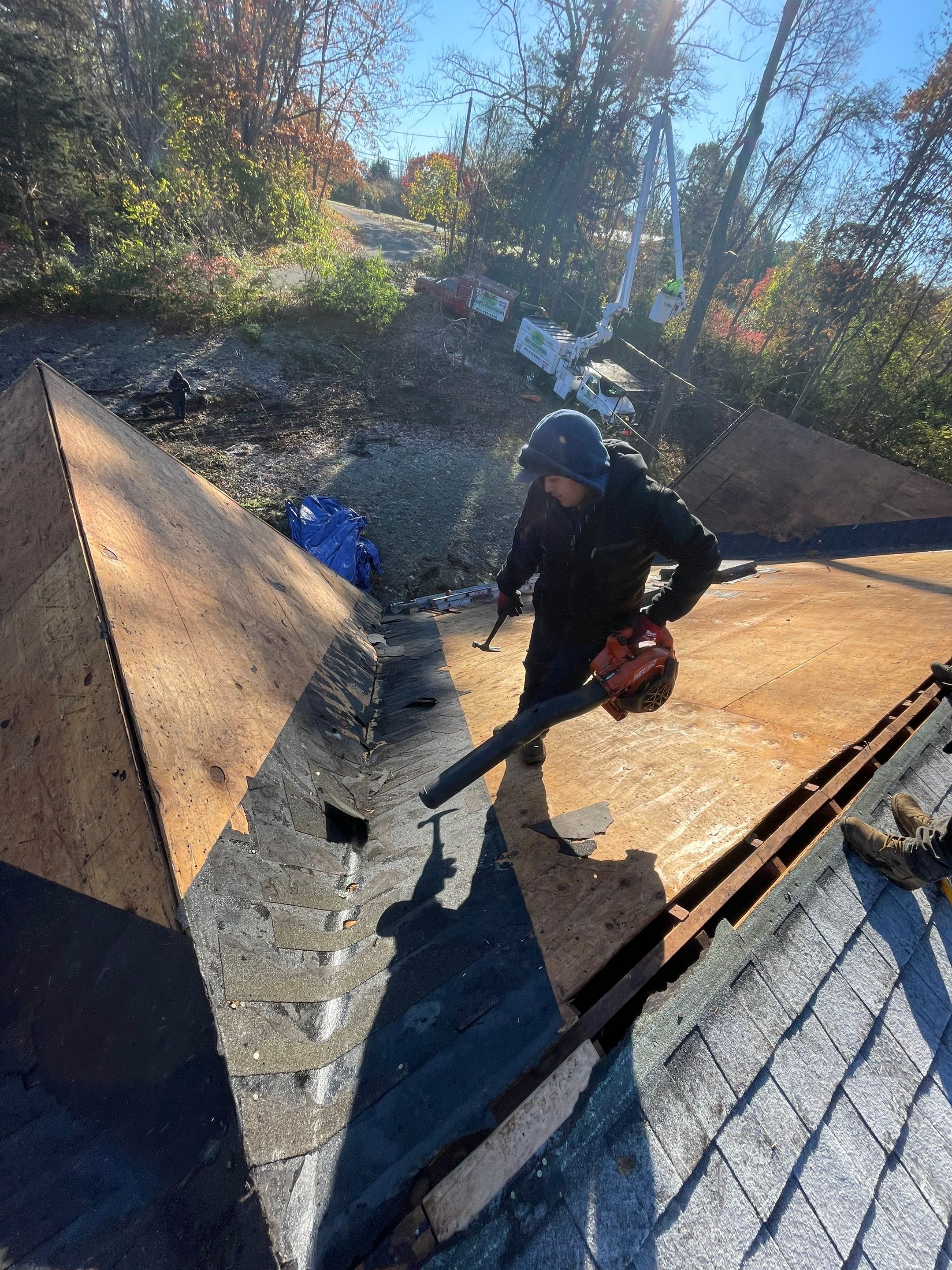 Residential Roofing Installation using Owens Corning TruDefinition Duration AR - Estate Gray & White Double 4 Siding by A Plus Exterior
