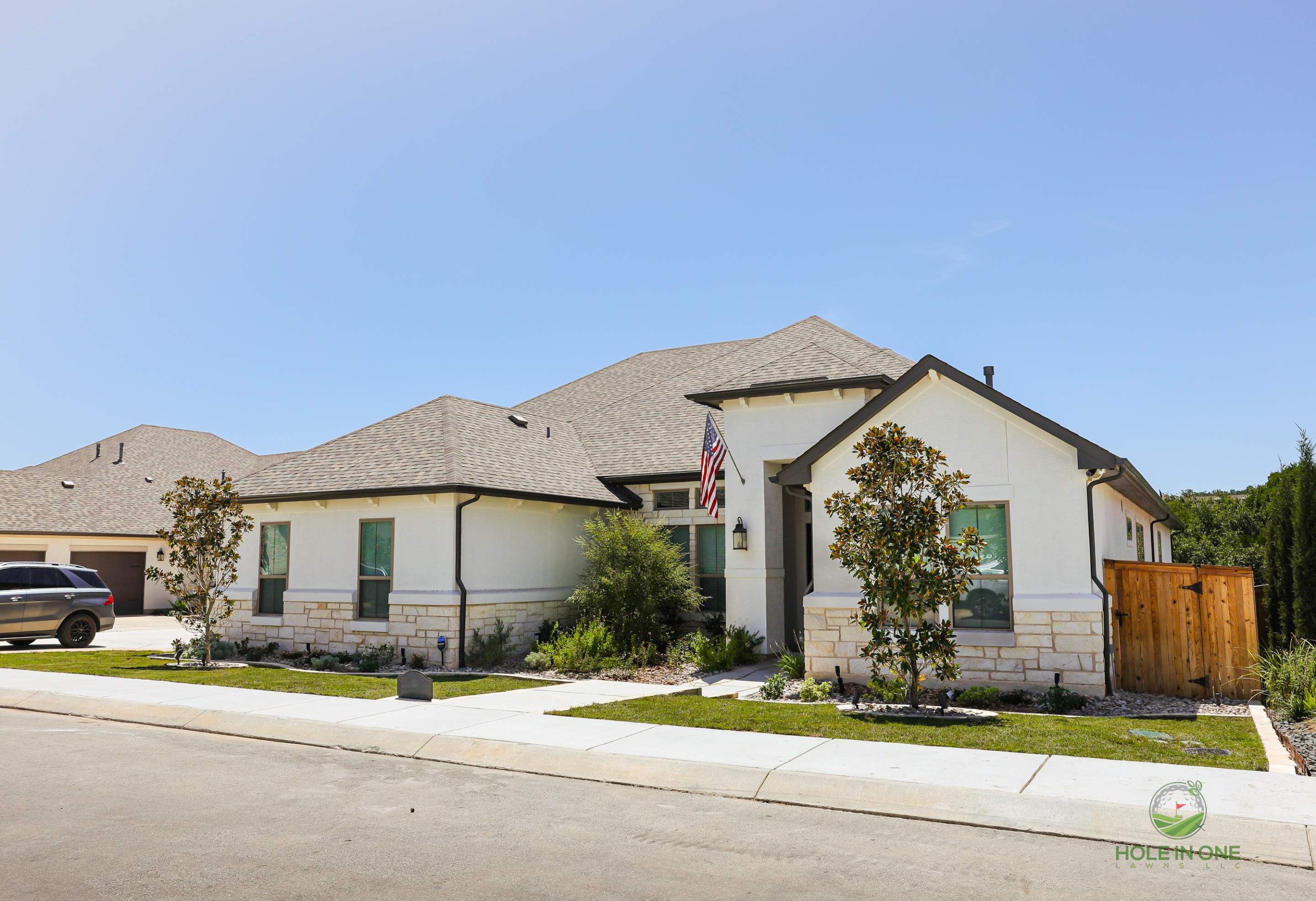 Shavano Highlands, San Antonio Tx. by Hole In One Lawns, LLC