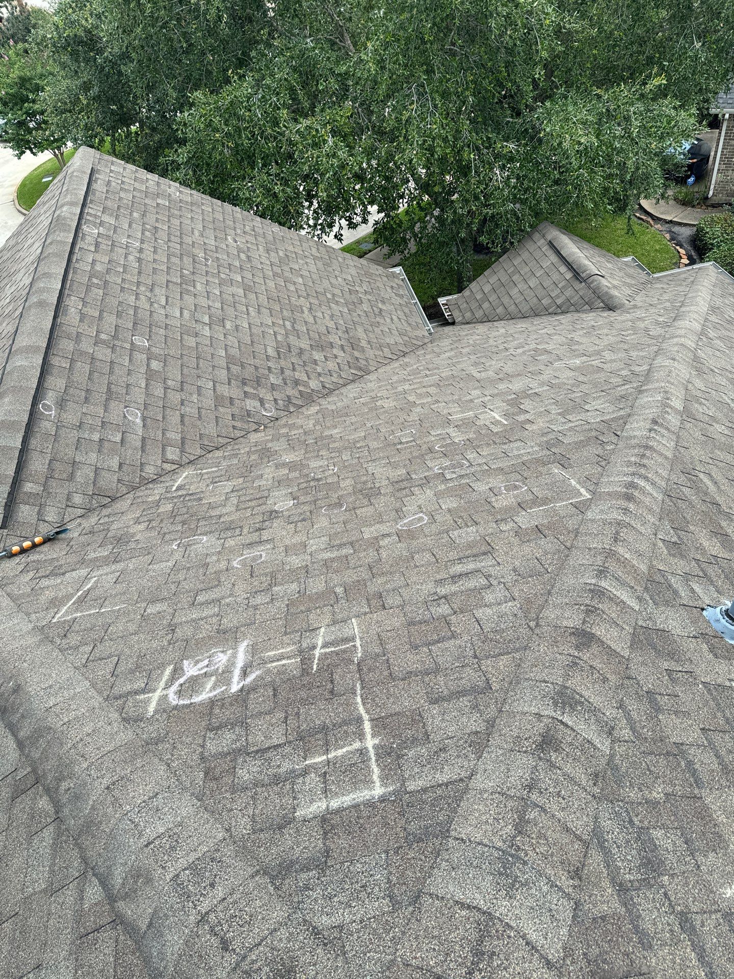 Hail Damage using Owen's Corning Duration (Lifetime) Shingles by Roof Repair Company