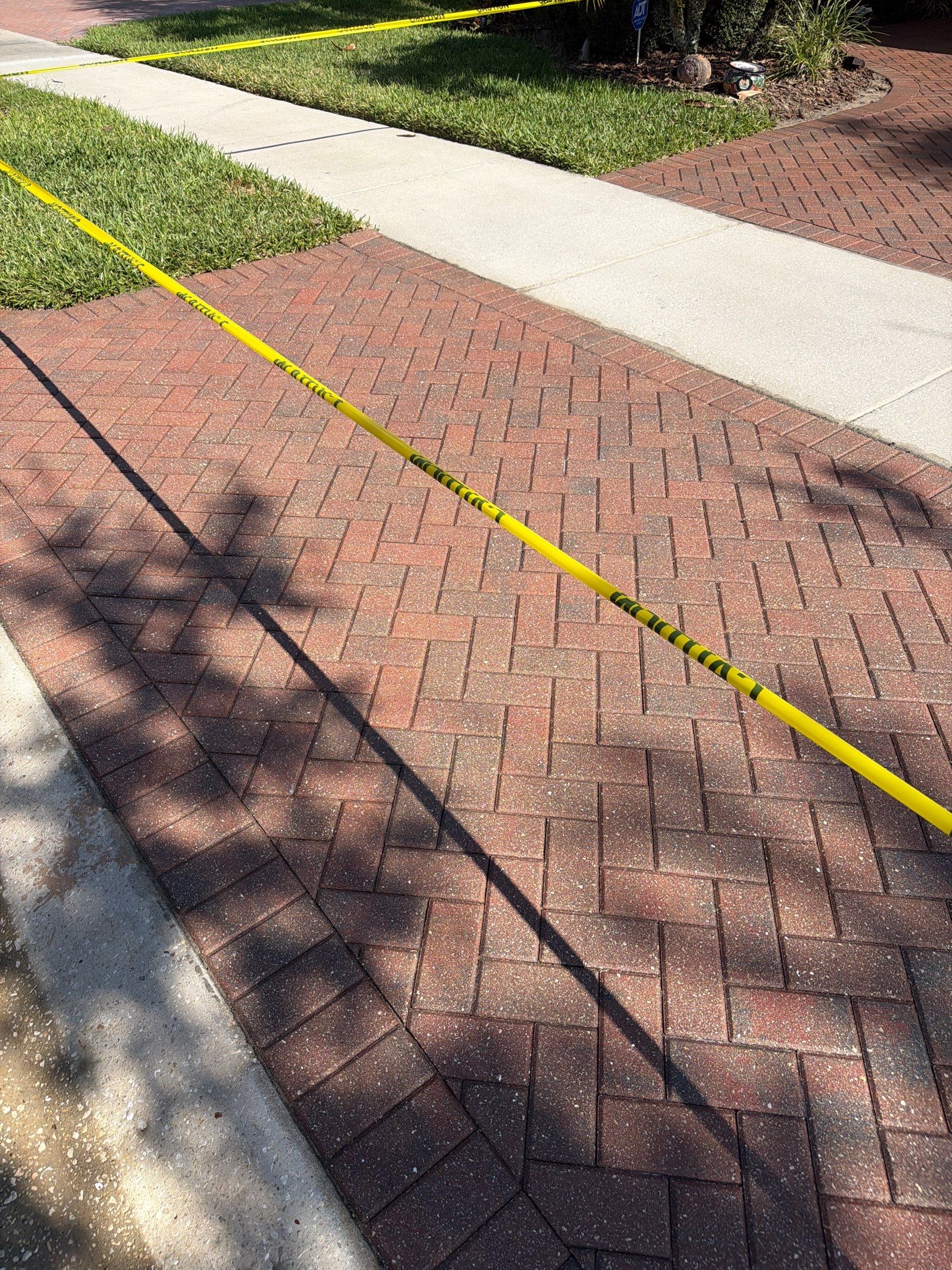 Valencia Lakes Paver Stripping and Sealing for Full Residential Property by Supreme Paver Experts