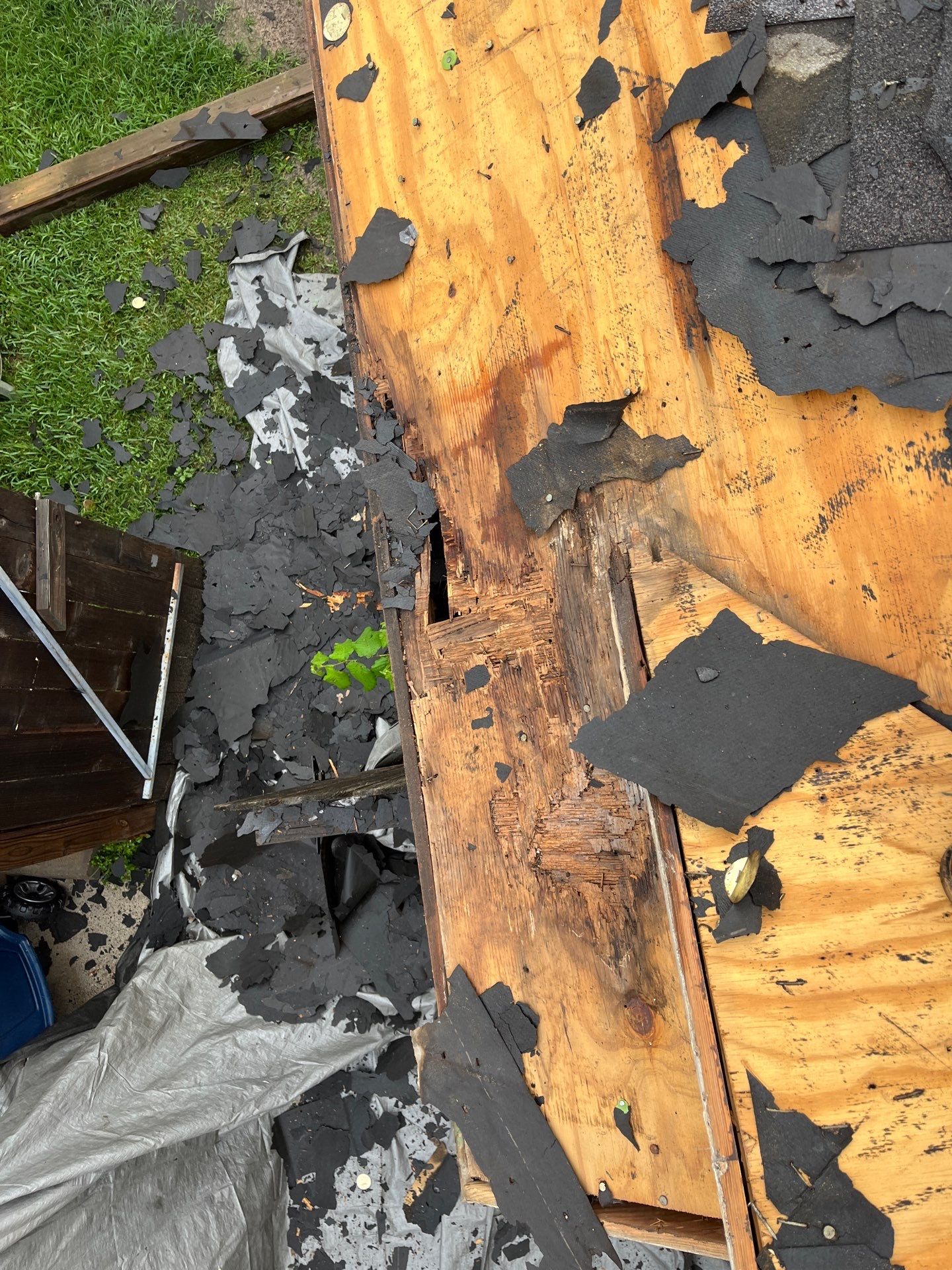 Residential Roofing Installation using Owen's Corning Duration (Lifetime) Shingles by Roof Repair Company