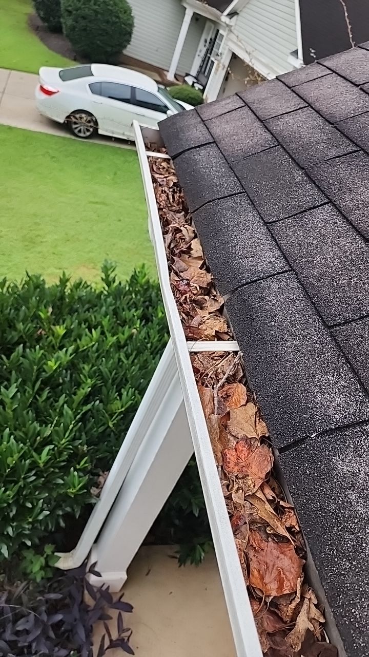 House Wash using cleaner by Power Wash Masters LLC