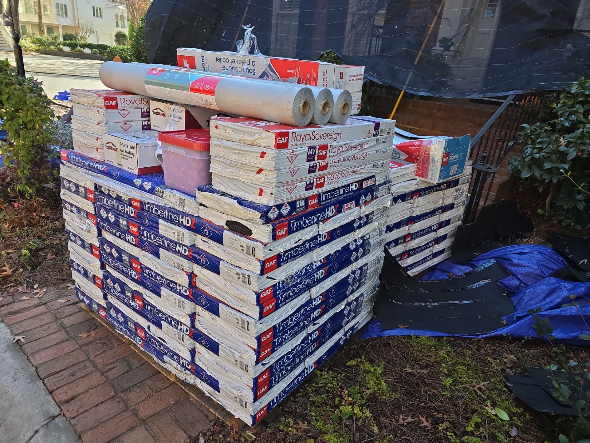 GAF Timberline HDZ Charcoal by Element Pros Roofing, LLC
