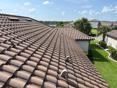 Soft Wash Roof Cleaning – Concrete Tile Roof | Artisan Lakes Esplanade, Palmetto, FL