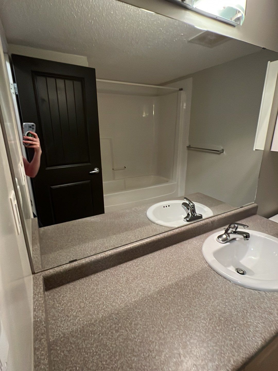 Moveout Clean - Very dirty by Tidyups Cleaning Service Inc