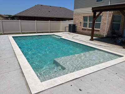 Geometric Pool with Tanning Ledge
