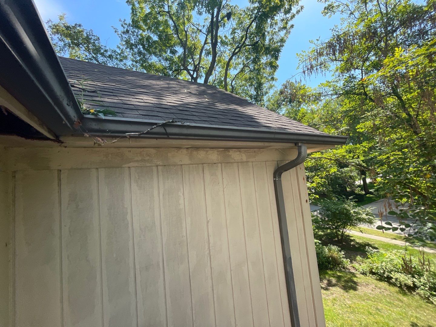 Seabreeze Roof Replacement, Exterior Siding and trim repairs and paint by 317 Roofing & Restorations