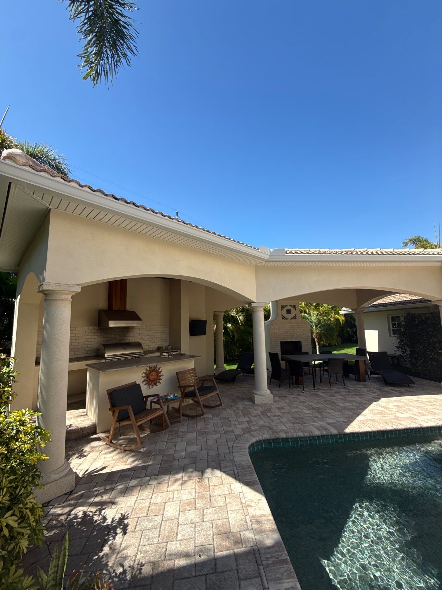 Gutter Cleaning in Sarasota FL by Gutter Professors