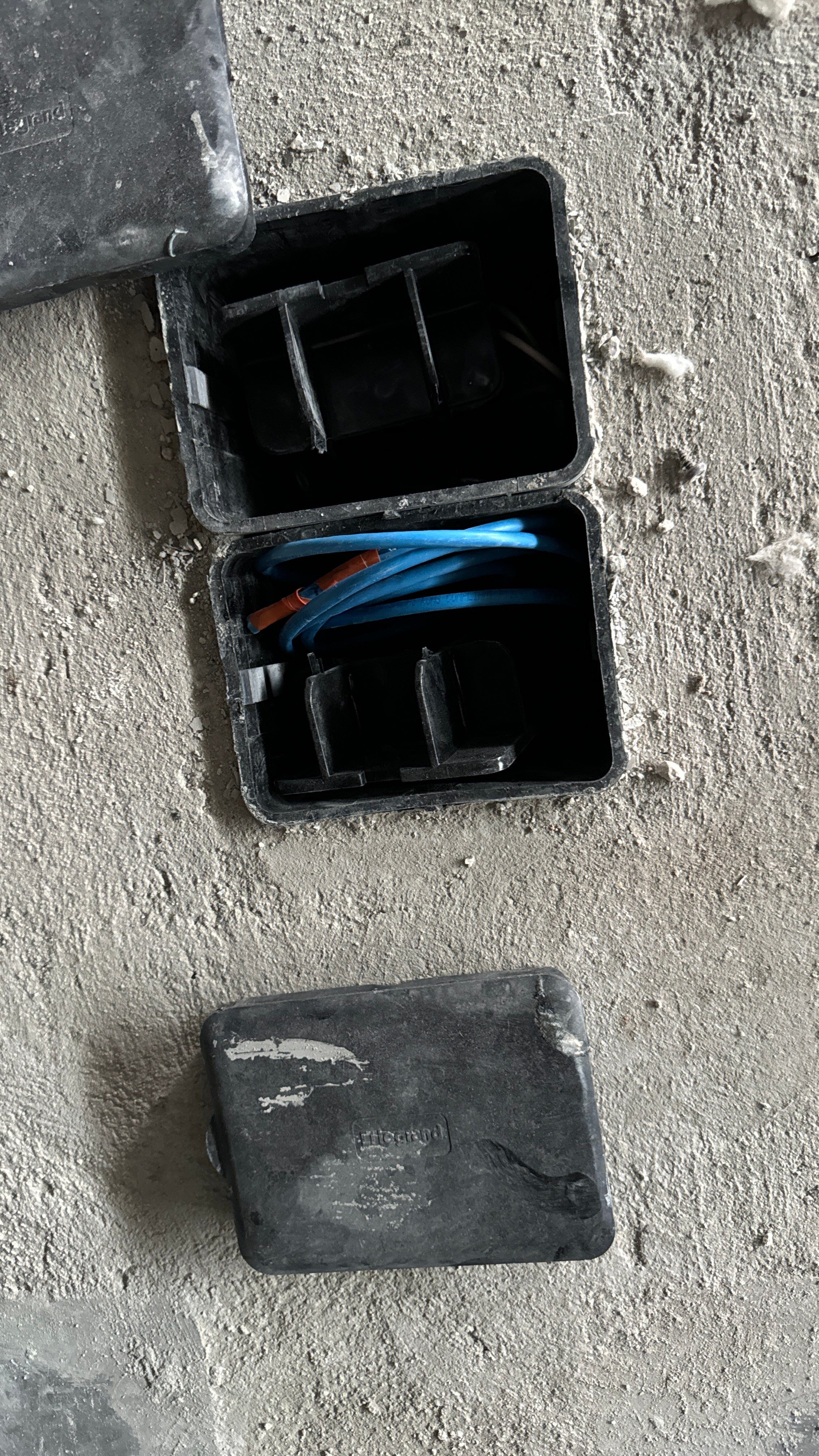 Consumer Cellular Retail Buildout – Security, Networking, Structured Cabling & Access Control – Florida by TeleCommPro