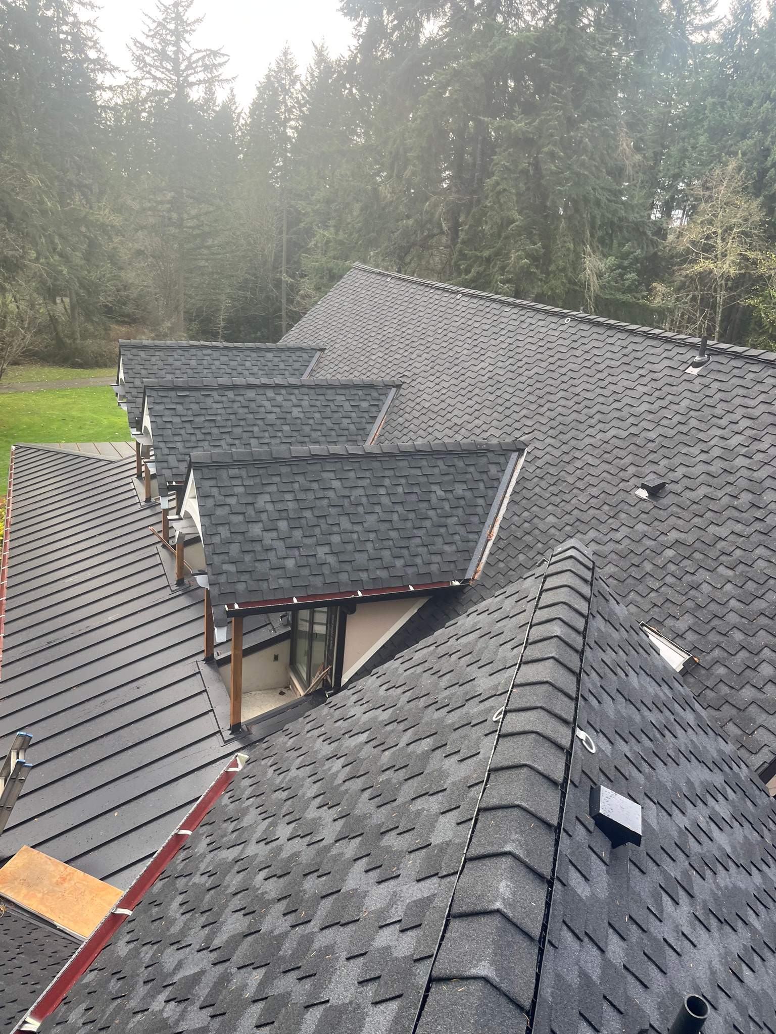 Residential Roof Replacement in Poulsbo, WA by Hanley Construction