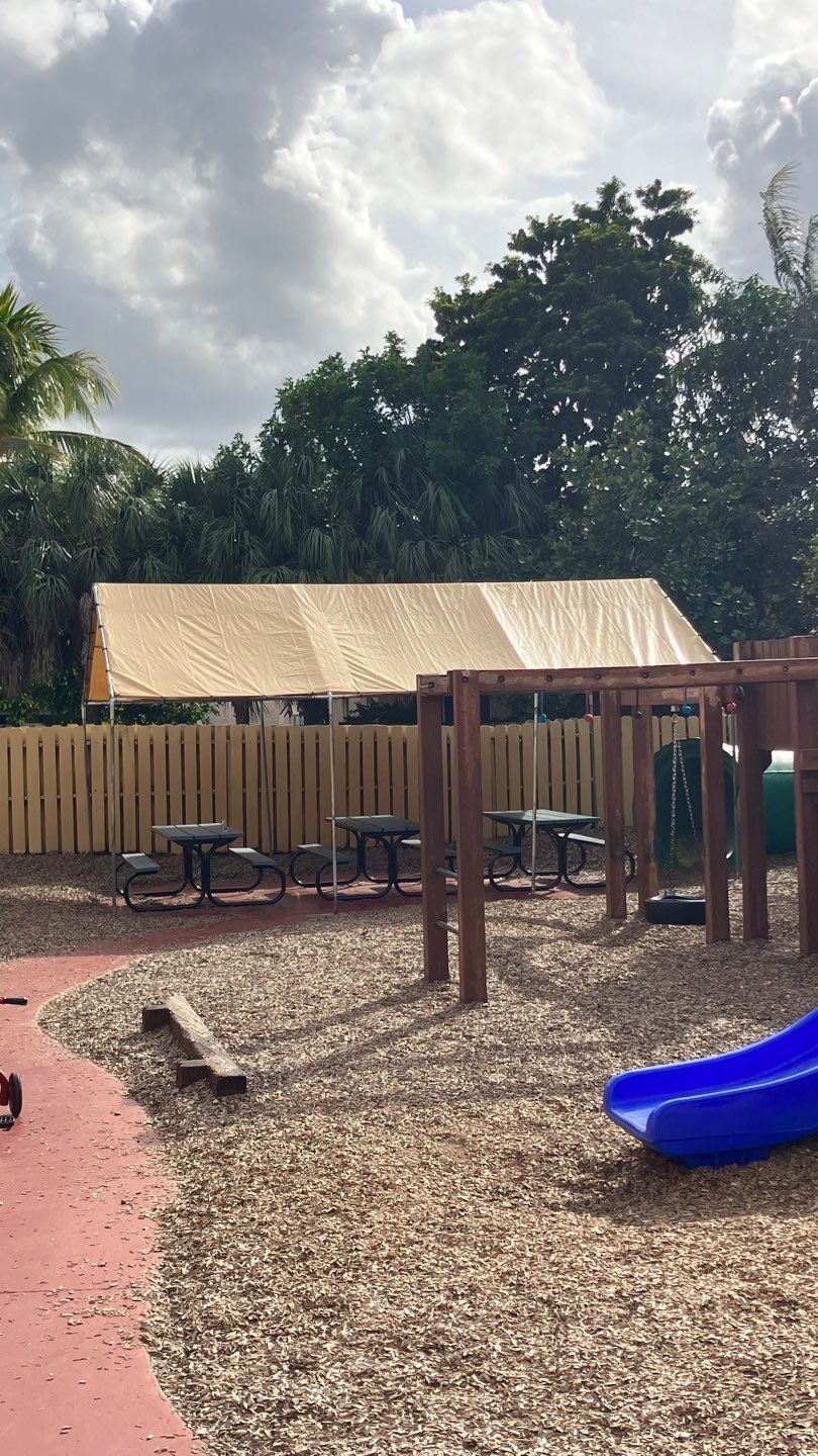 BYA PLAZA by Souffront Construction & Engineering