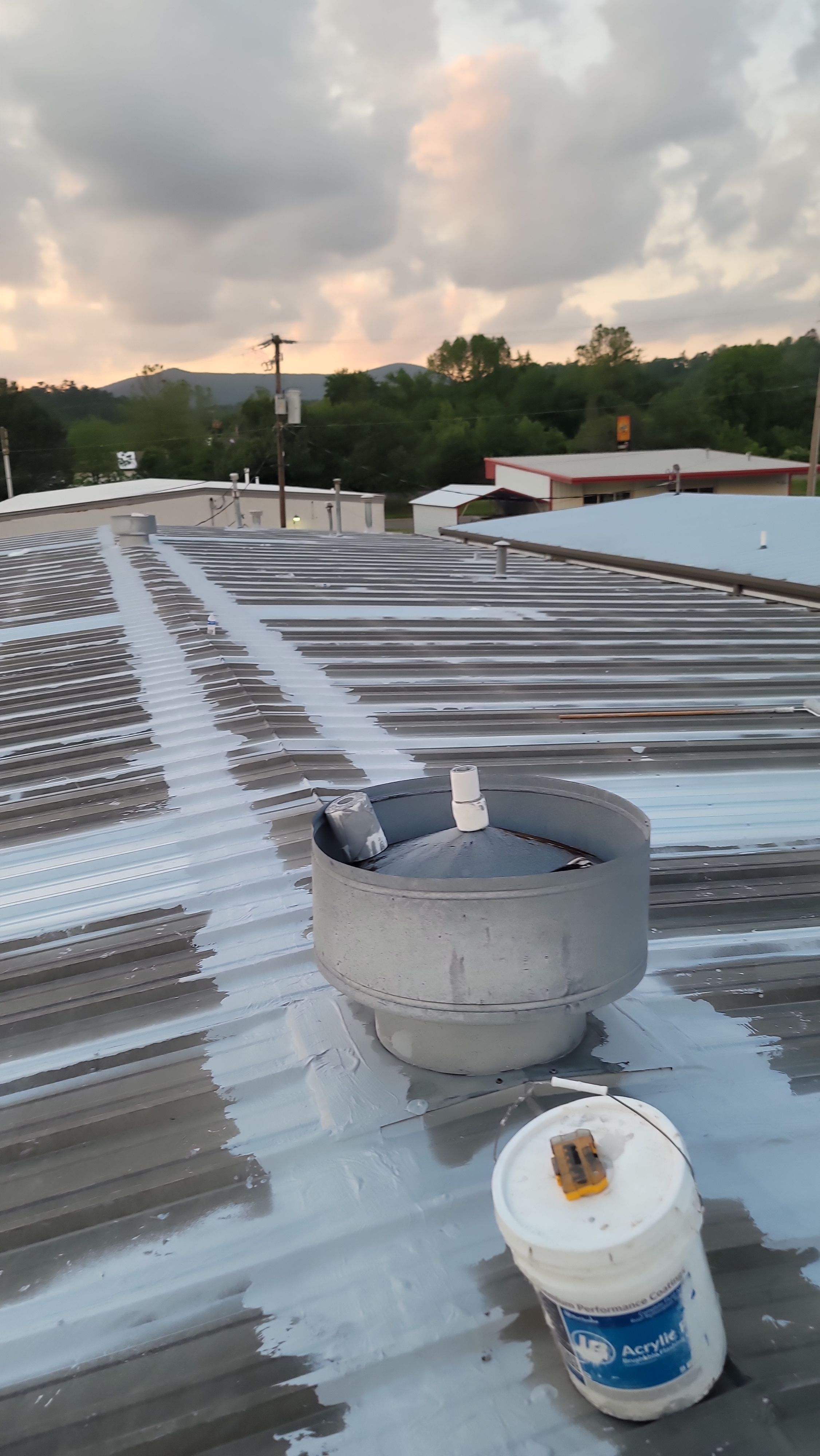 Commercial Rental Property in Mena, AR by Hostetler Roofing