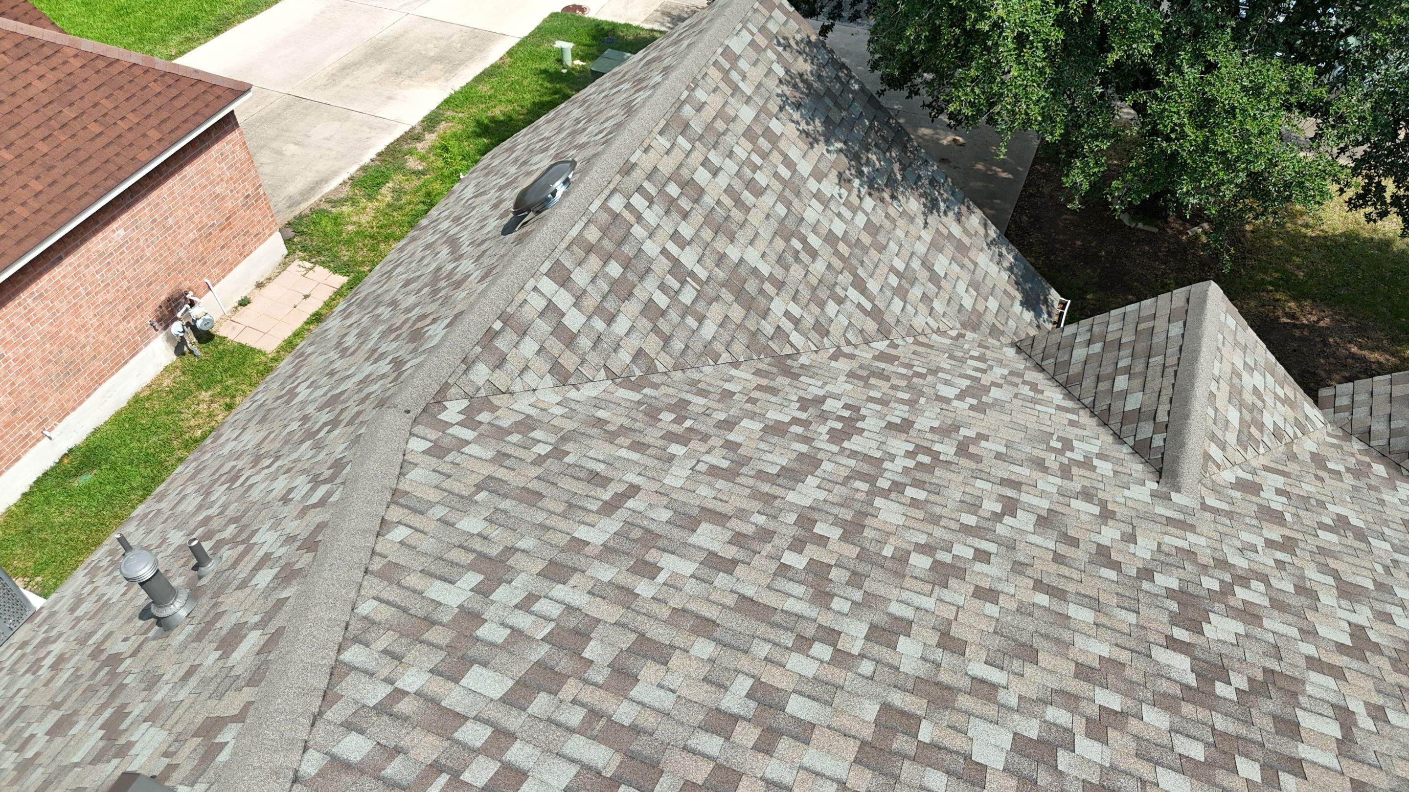 Driftwood - Owens Corning TruDefinition Duration by RoofsOnly.com