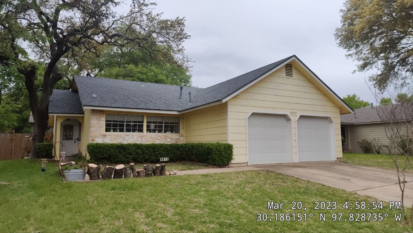 Residential Roofing Installation Owens Corning Oakridge Estate Grey by DeZign Roofing & Exteriors