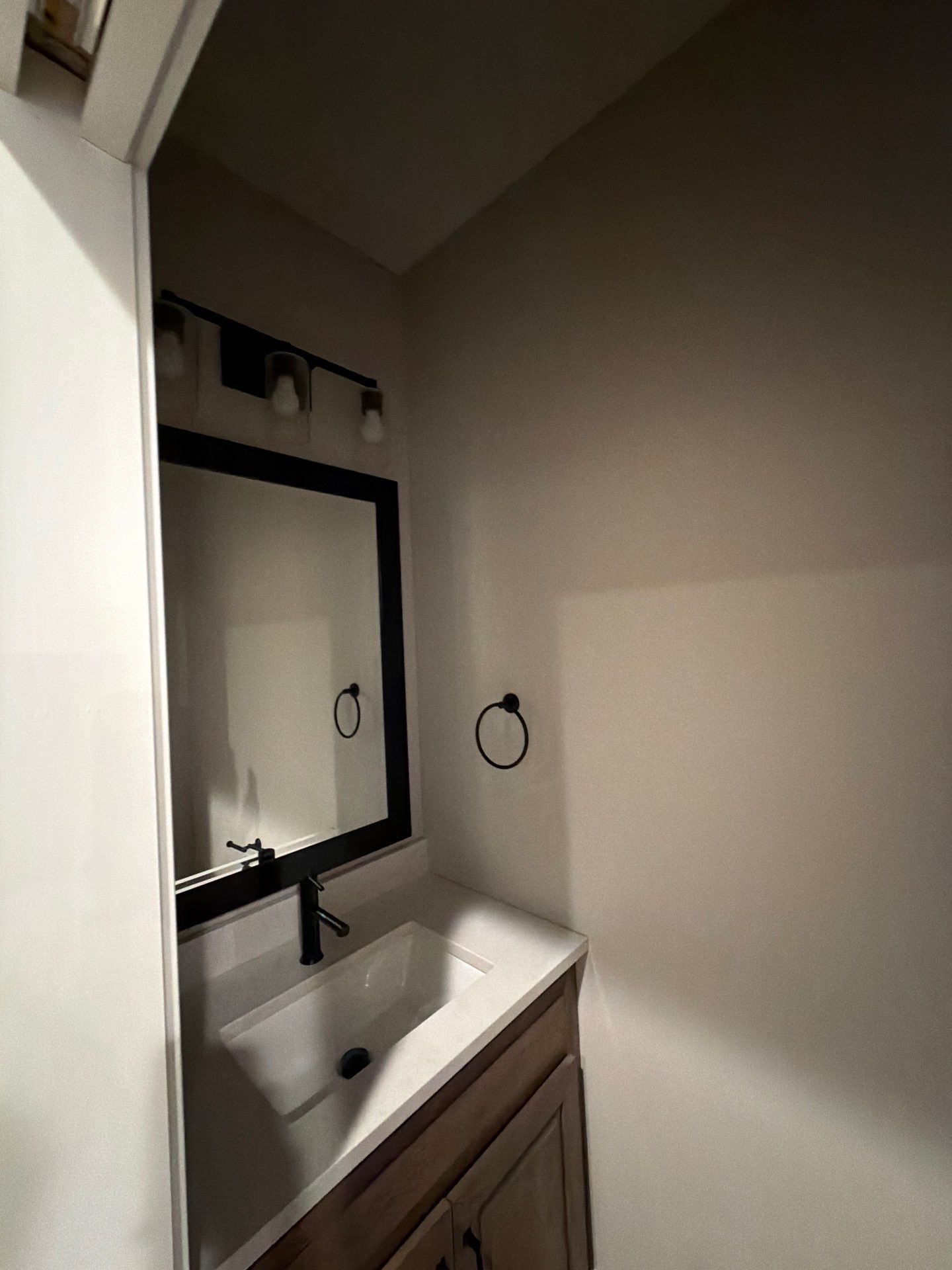 Sioux Falls Interior Finishing by Select Painting, Coatings & Garage Cabinets