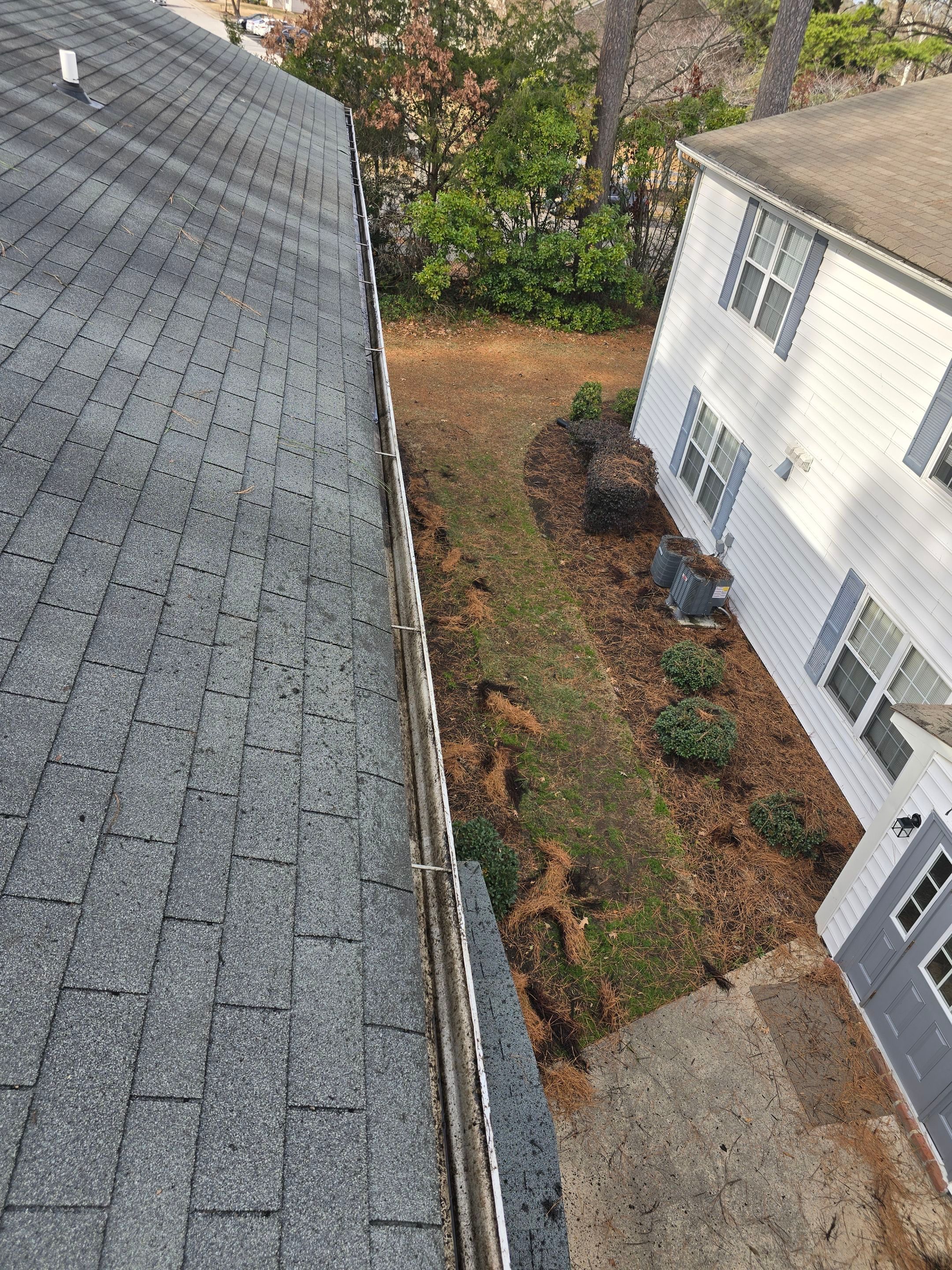 Commercial gutter cleaning Chesapeake, VA after photo with clean gutters