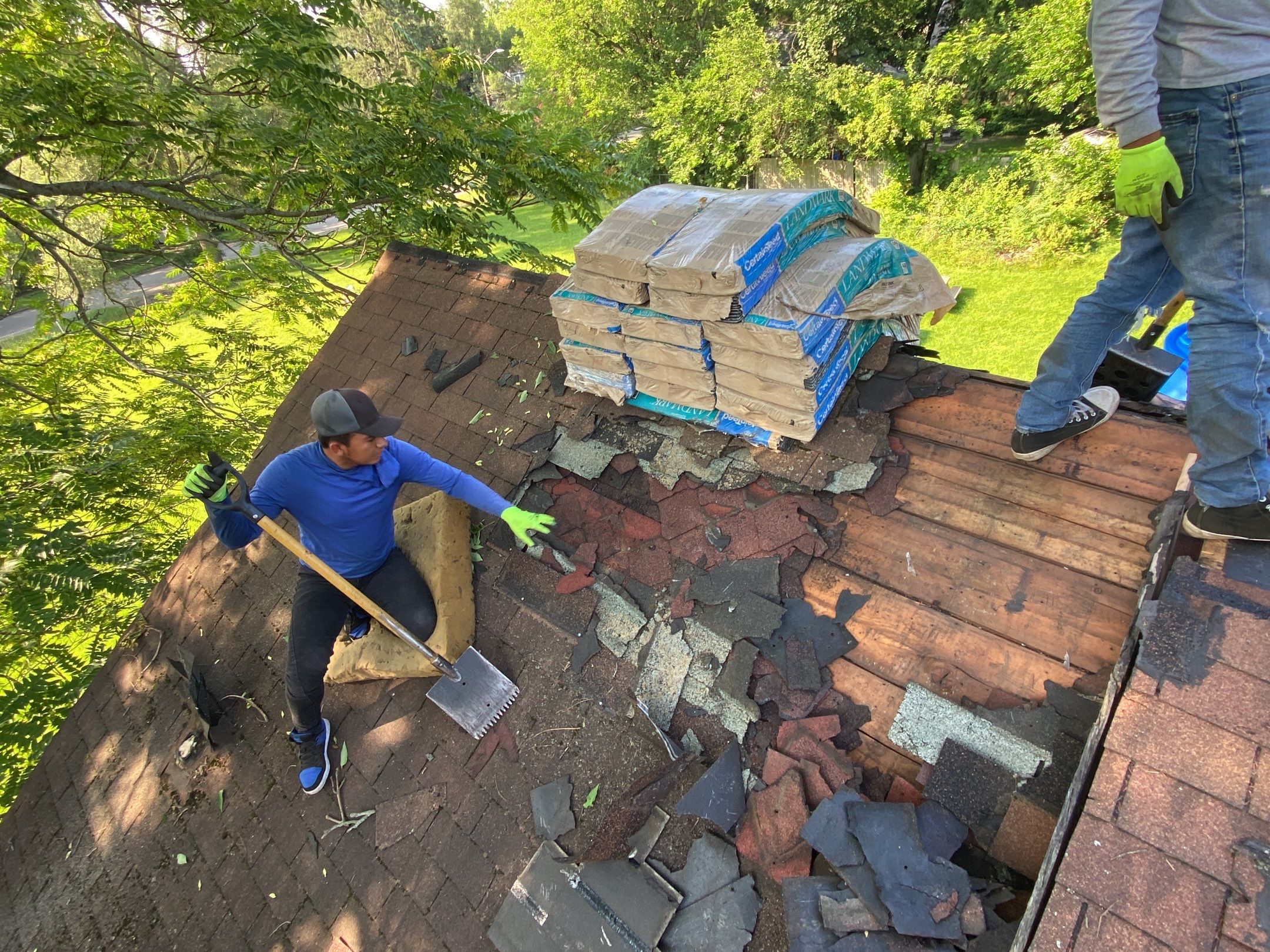 Roof Replacement using CertainTeed Landmark by 180 Contractors
