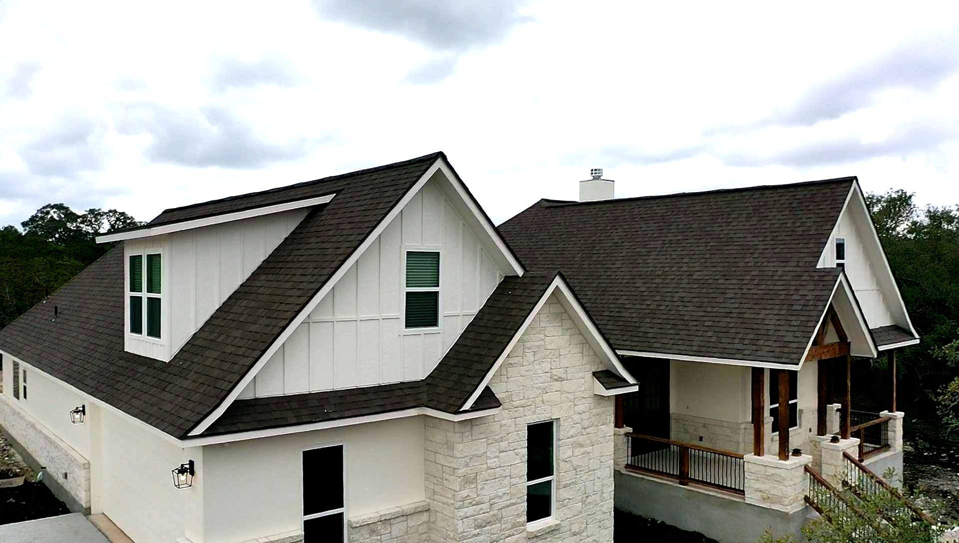 New Home Construction using Owens Corning 30 year Architectural Shingles by Premier Roofing and Contracting