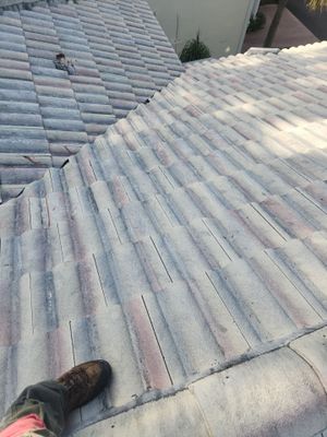 Tile Roof Repair in Boca Raton – 5-Star Service You Can Trust