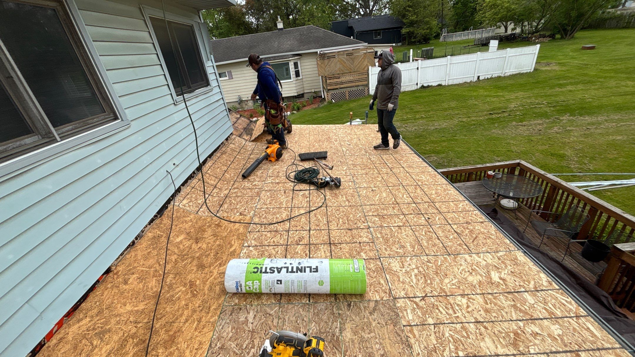 Roof Replacement using Owens Corning Estate Gray by 180 Contractors