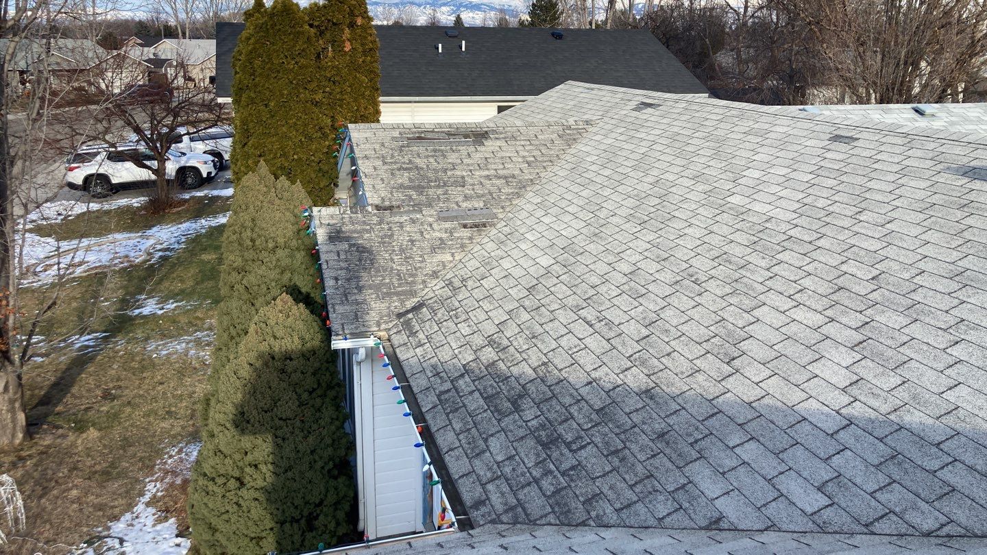 Single Story roofing replacement Meridian in using Owens Corning Oakridge shingles in Estate Grey by ID Roofing LLC