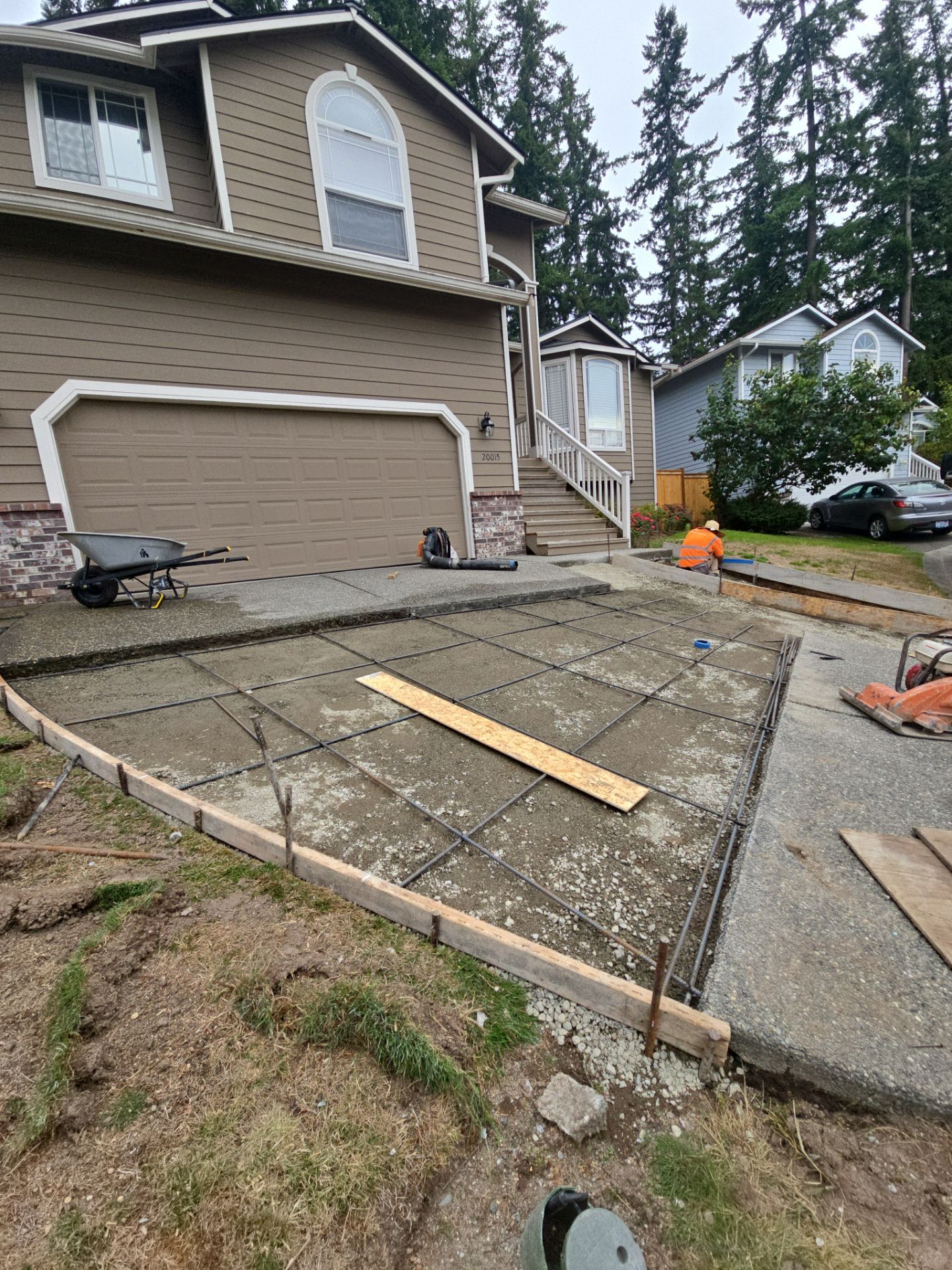 Concrete Driveway and Steps Renovation | Bothell  by Jireh Asphalt & Concrete Inc 