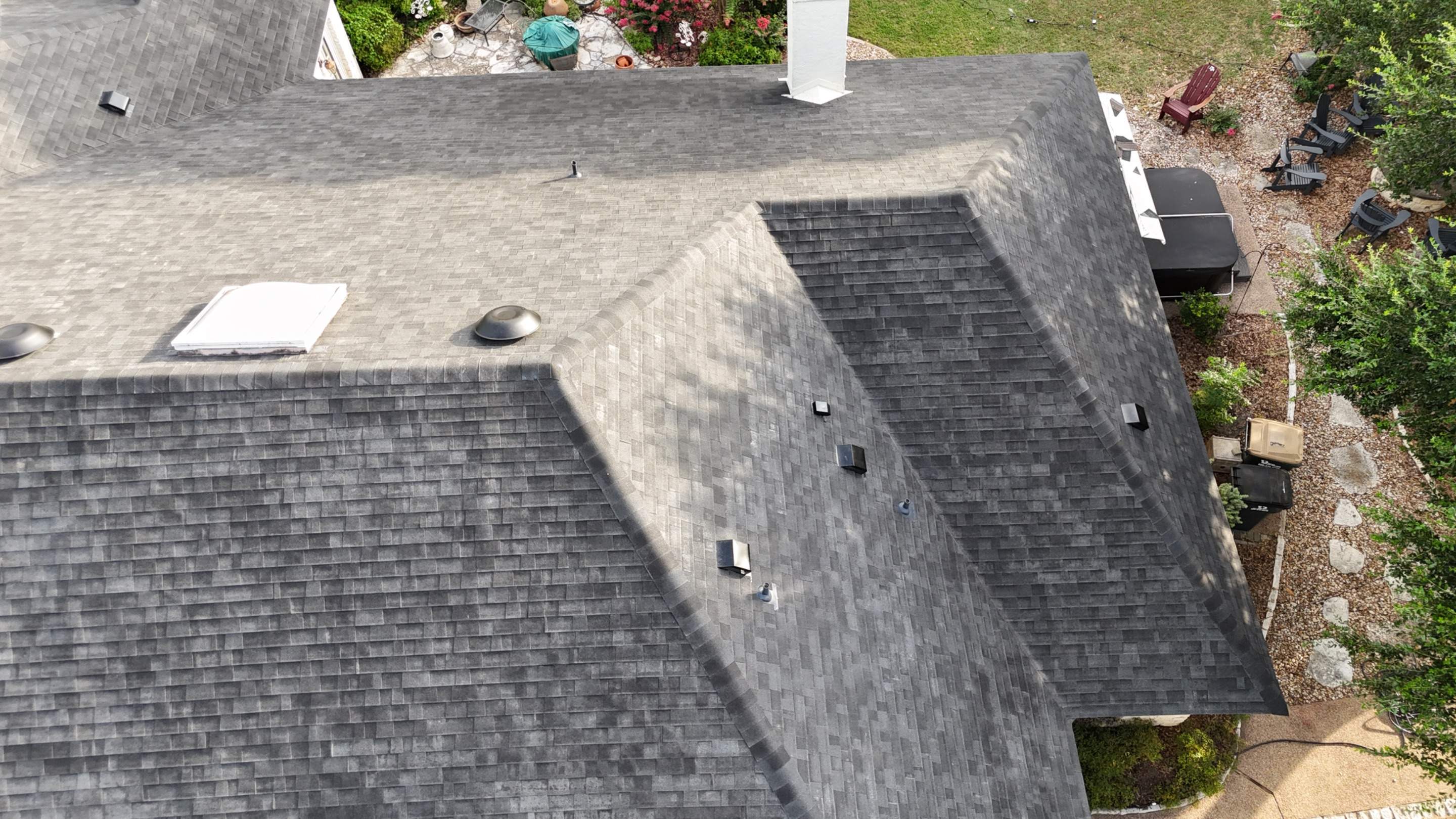 Brilliant Black - Malarkey Vista by RoofsOnly.com