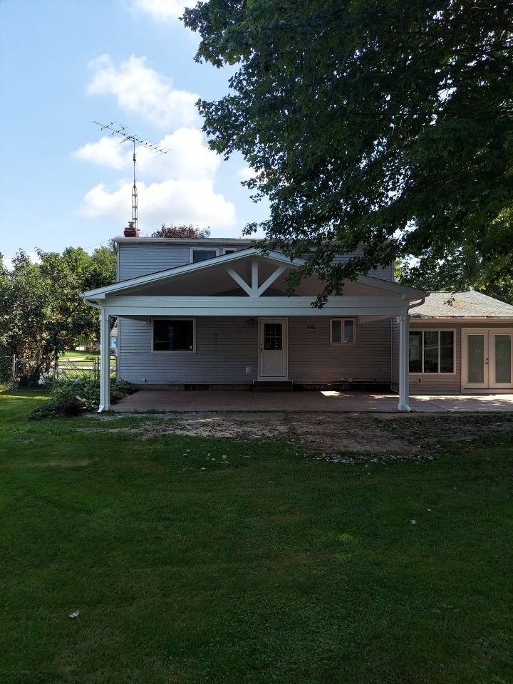 Outdoor Living- Addition by Ivy Lea Construction