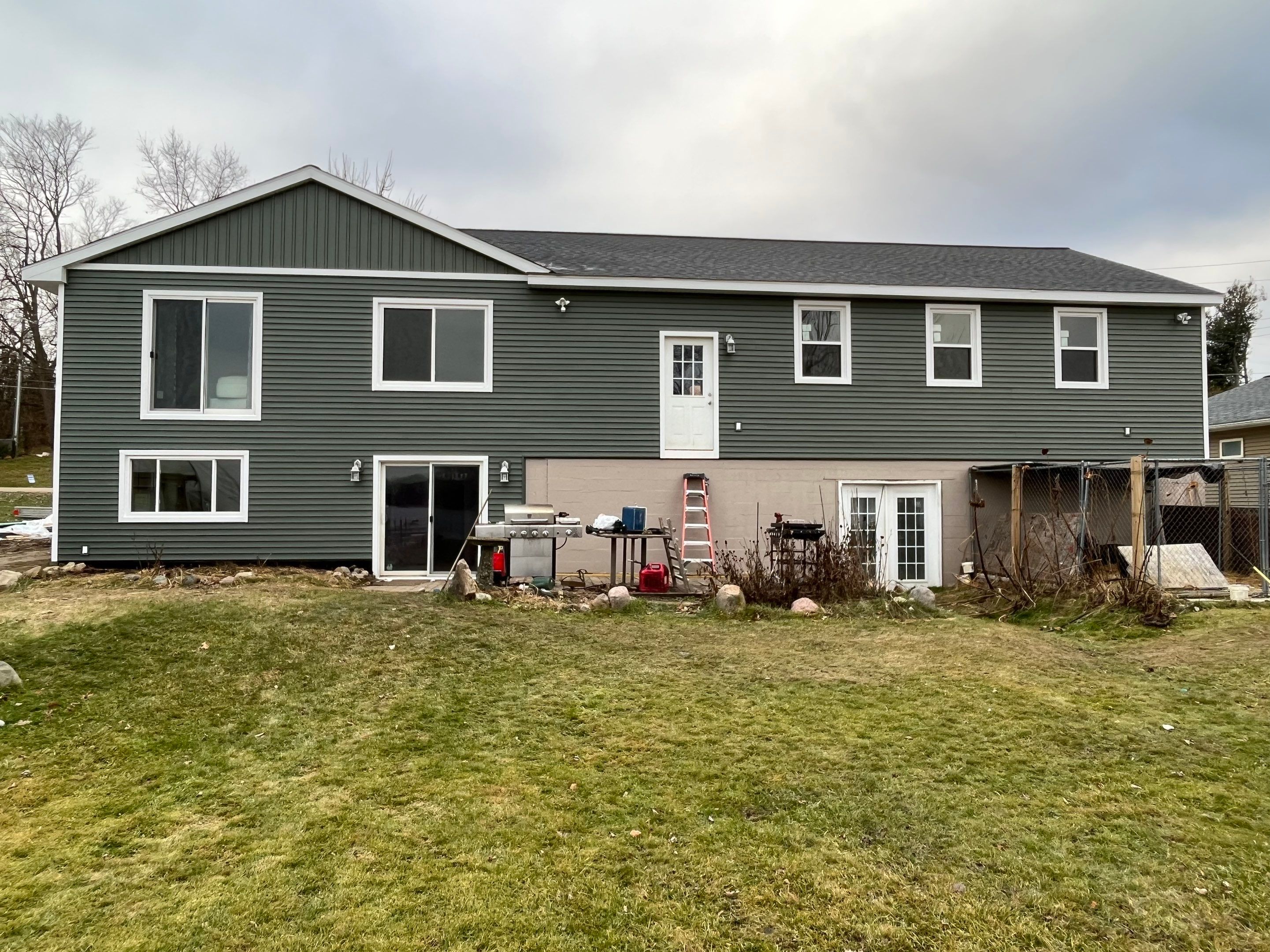 Siding Replacement using CertainTeed Restoration Classis D4 by 180 Contractors