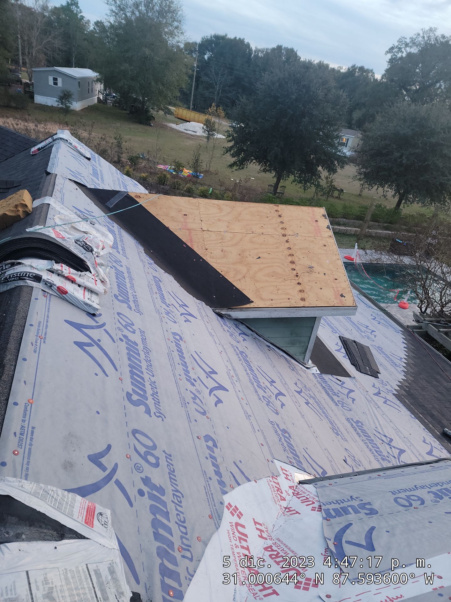 Jaye by IAM Roofing LLC