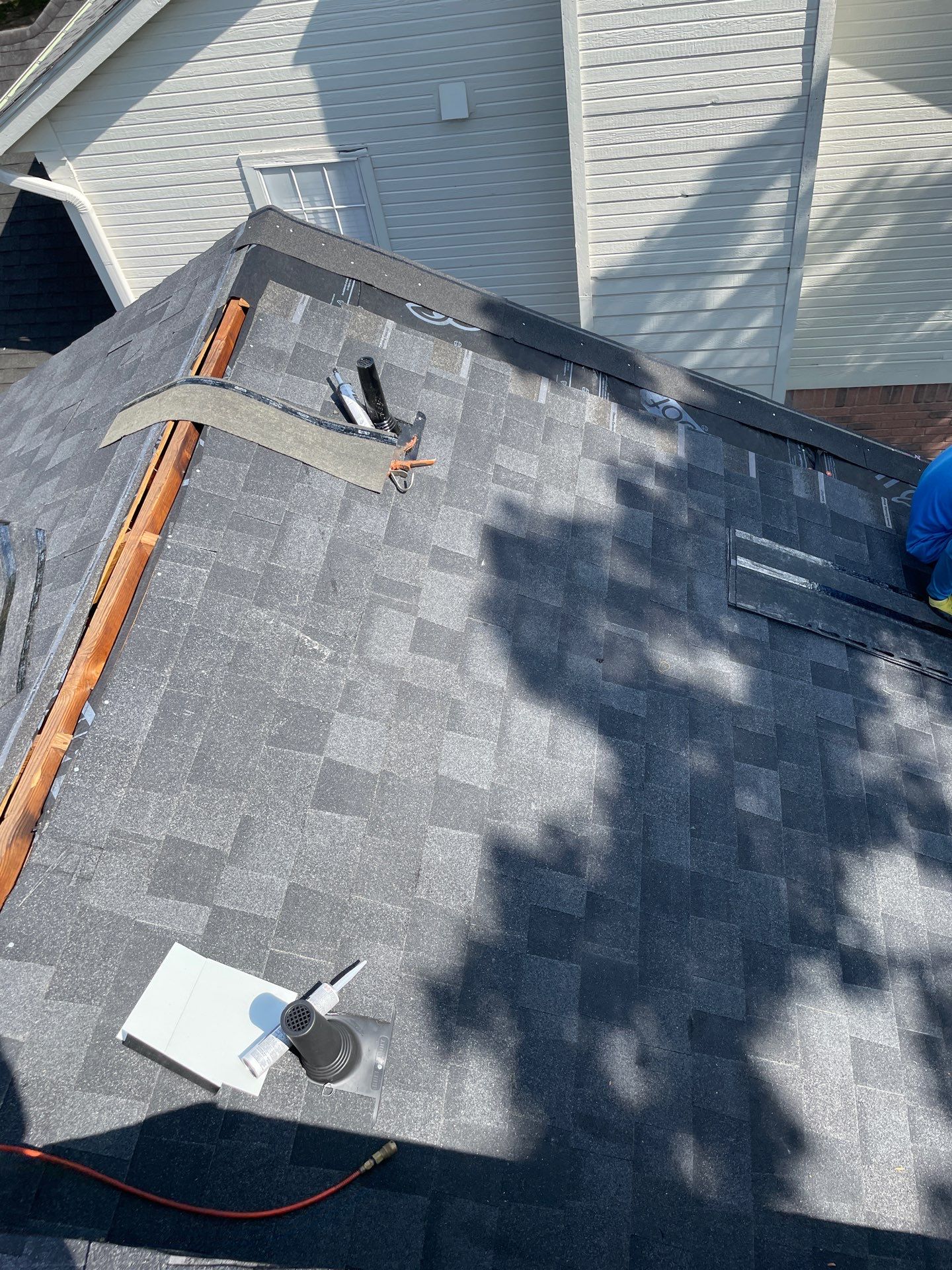 Residential Roofing Installation using Owen's Corning Duration (Lifetime) Shingles by Roof Repair Company