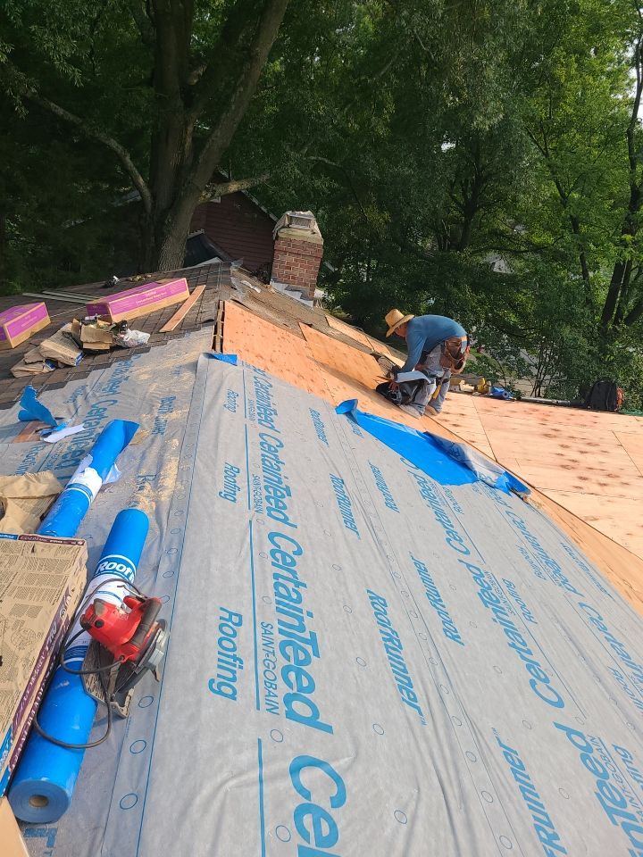 Alexandria: CertainTeed Landmark Pro Architectural Shingles in Max Def Shenandoah by RM Banning, Inc.