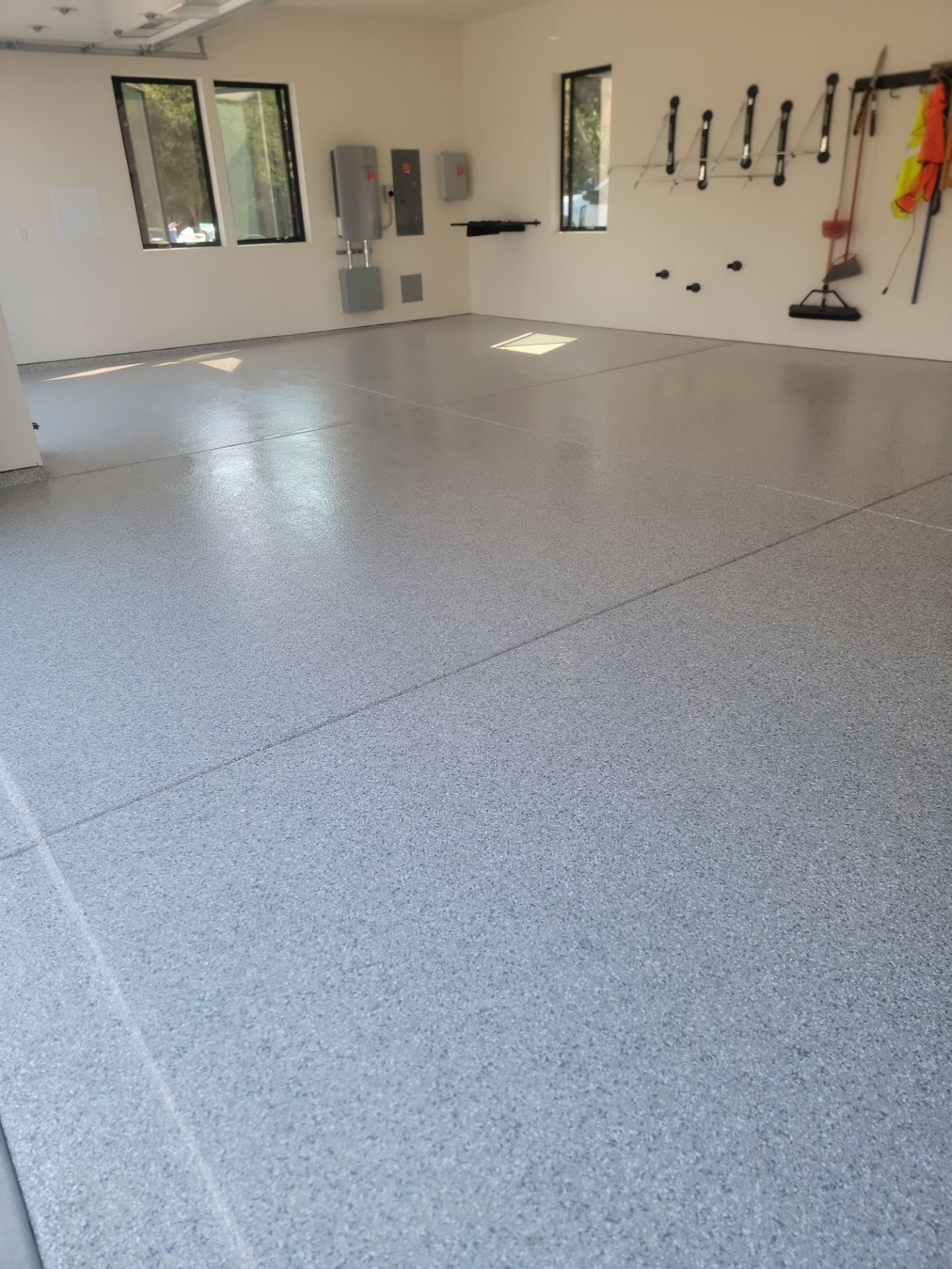 3 car garage, yes please by MGP Coatings