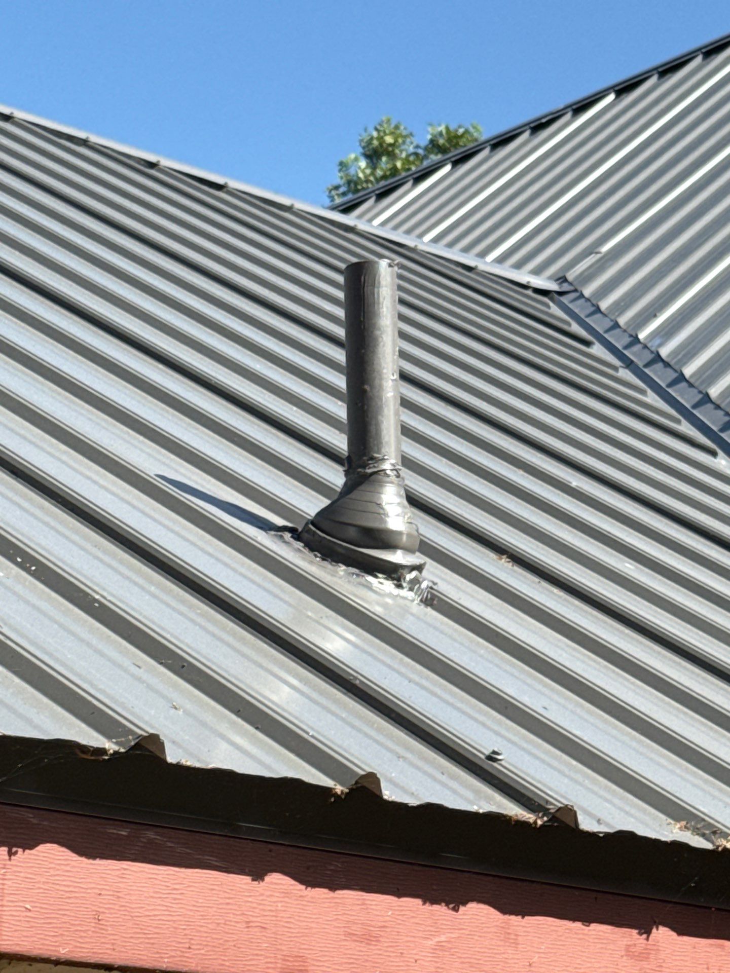 Charcoal Metal Roof at Lake Limestone, Tx by DT Roofing - Seth Wells