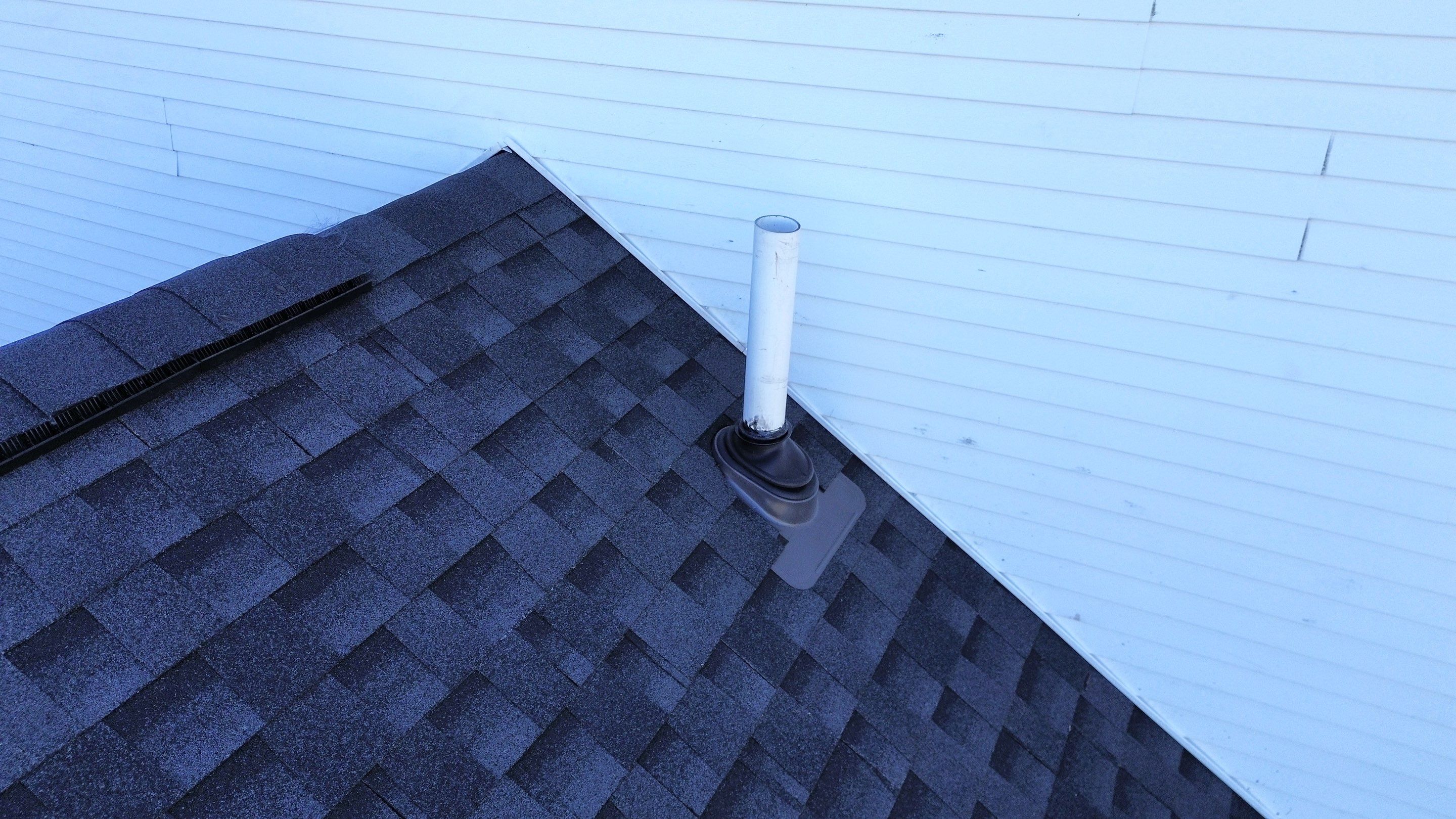 Residential Roofing Installation using Timberline HDZ Shingles - Charcoal by RoofX 