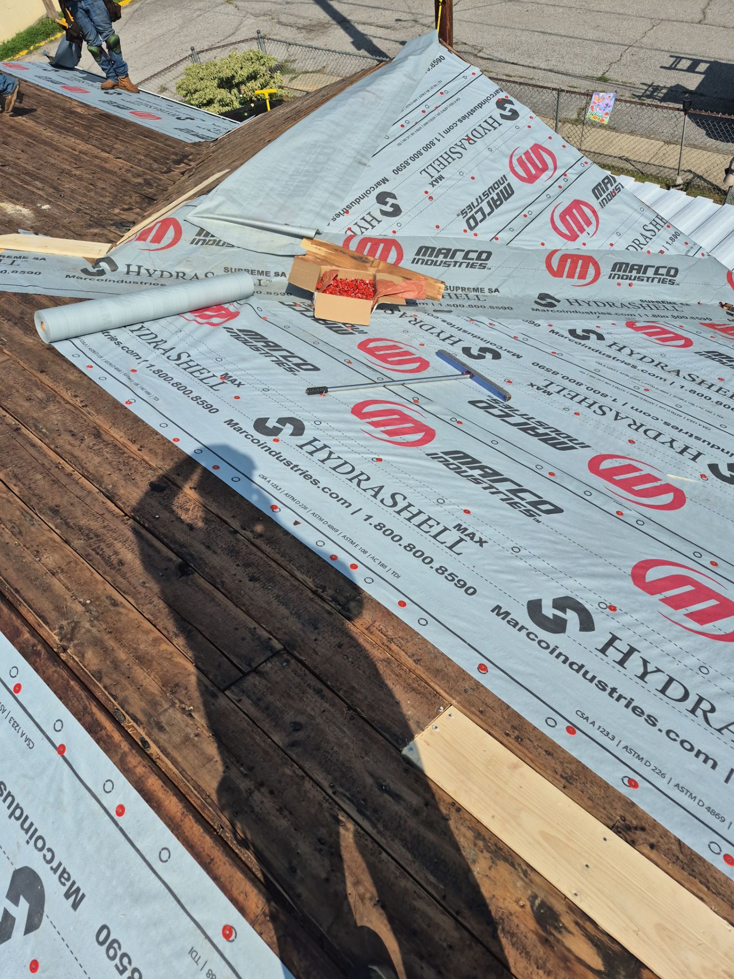 Charleston WV Lifetime Metal Roof Installation – Durable, Energy-Efficient Roofing System by Mr. Roofer